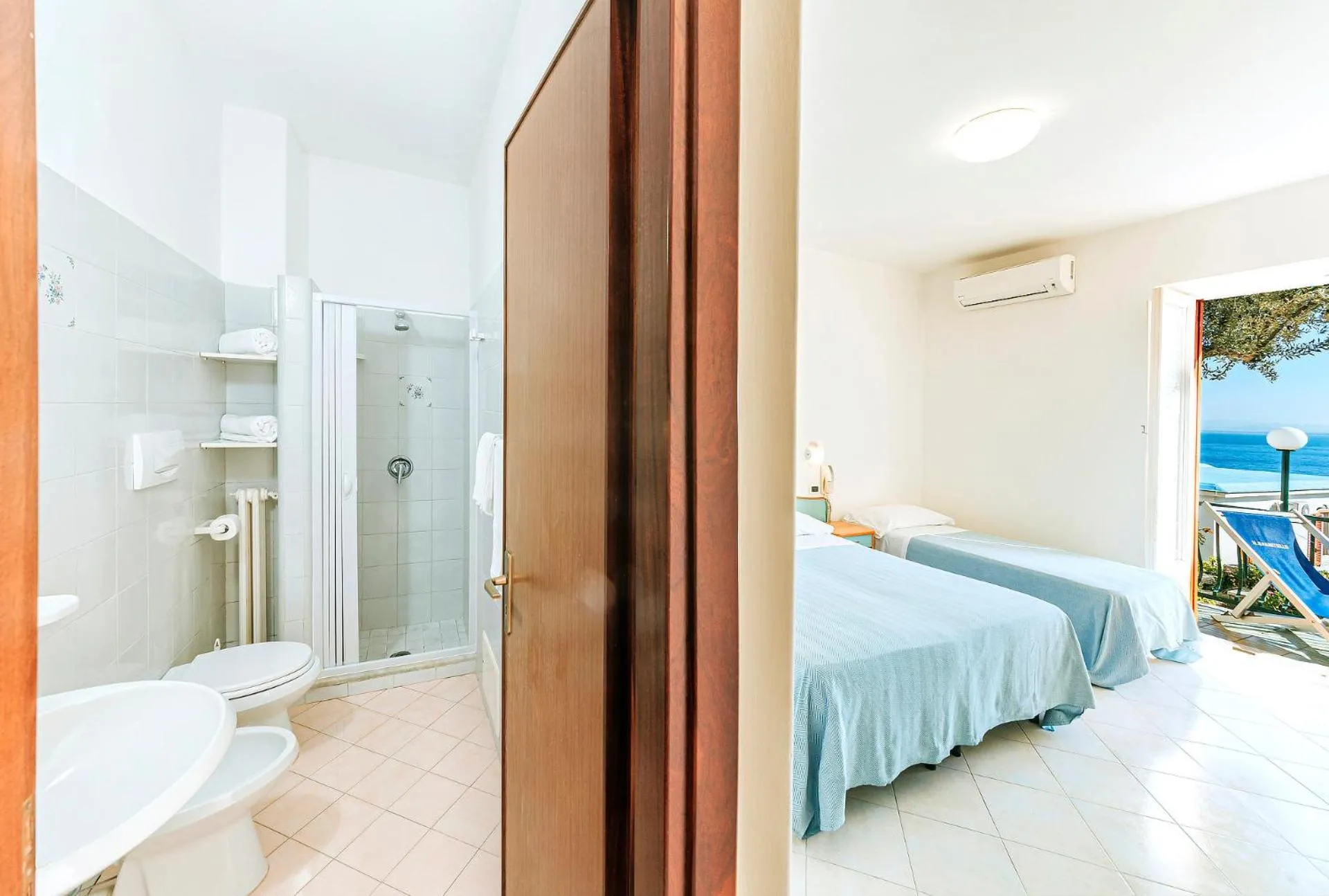 Bedroom, Bed in Hotel Bagnitiello