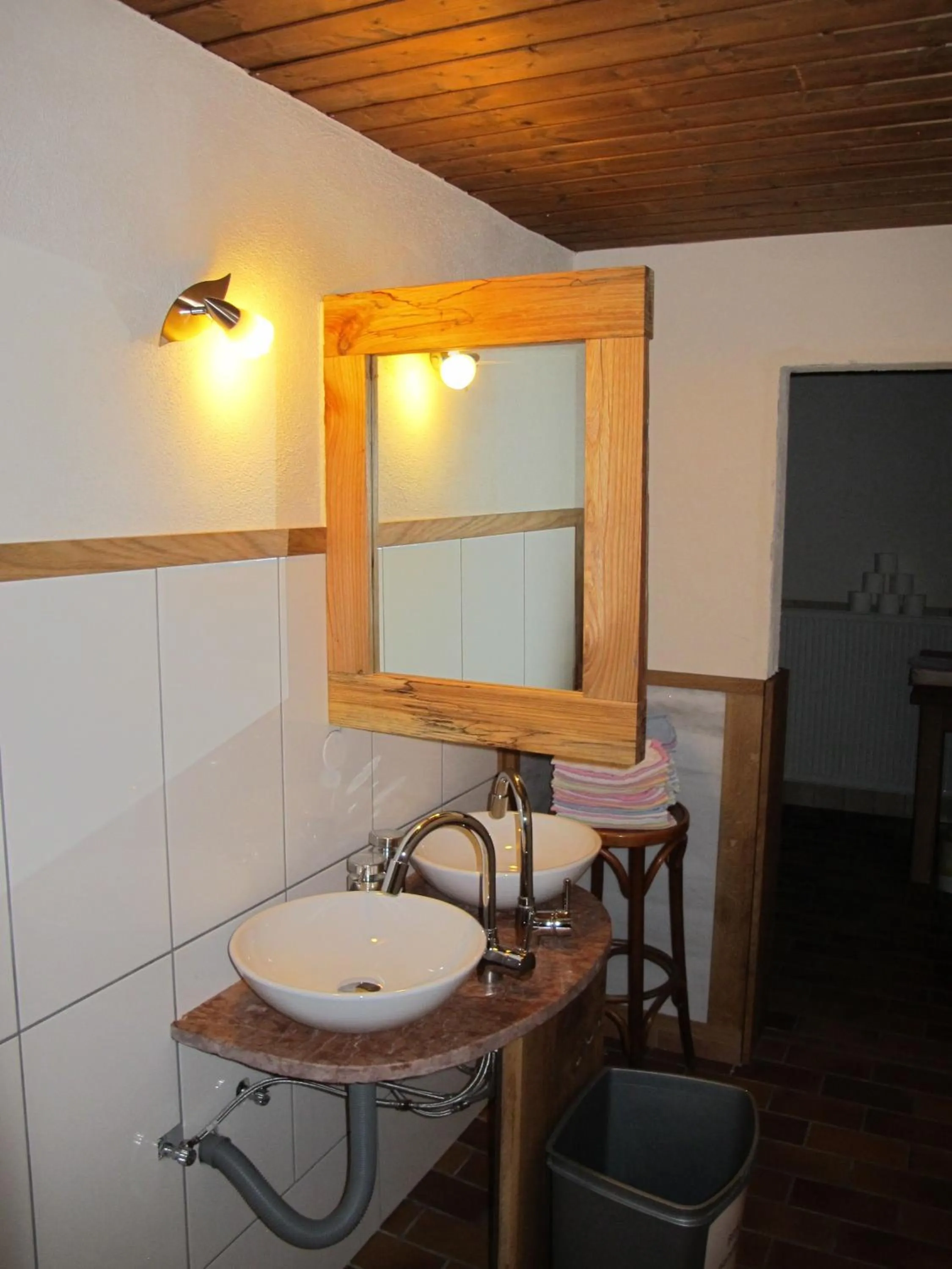 Bathroom in Schiff Bihlerdorf - Hostel