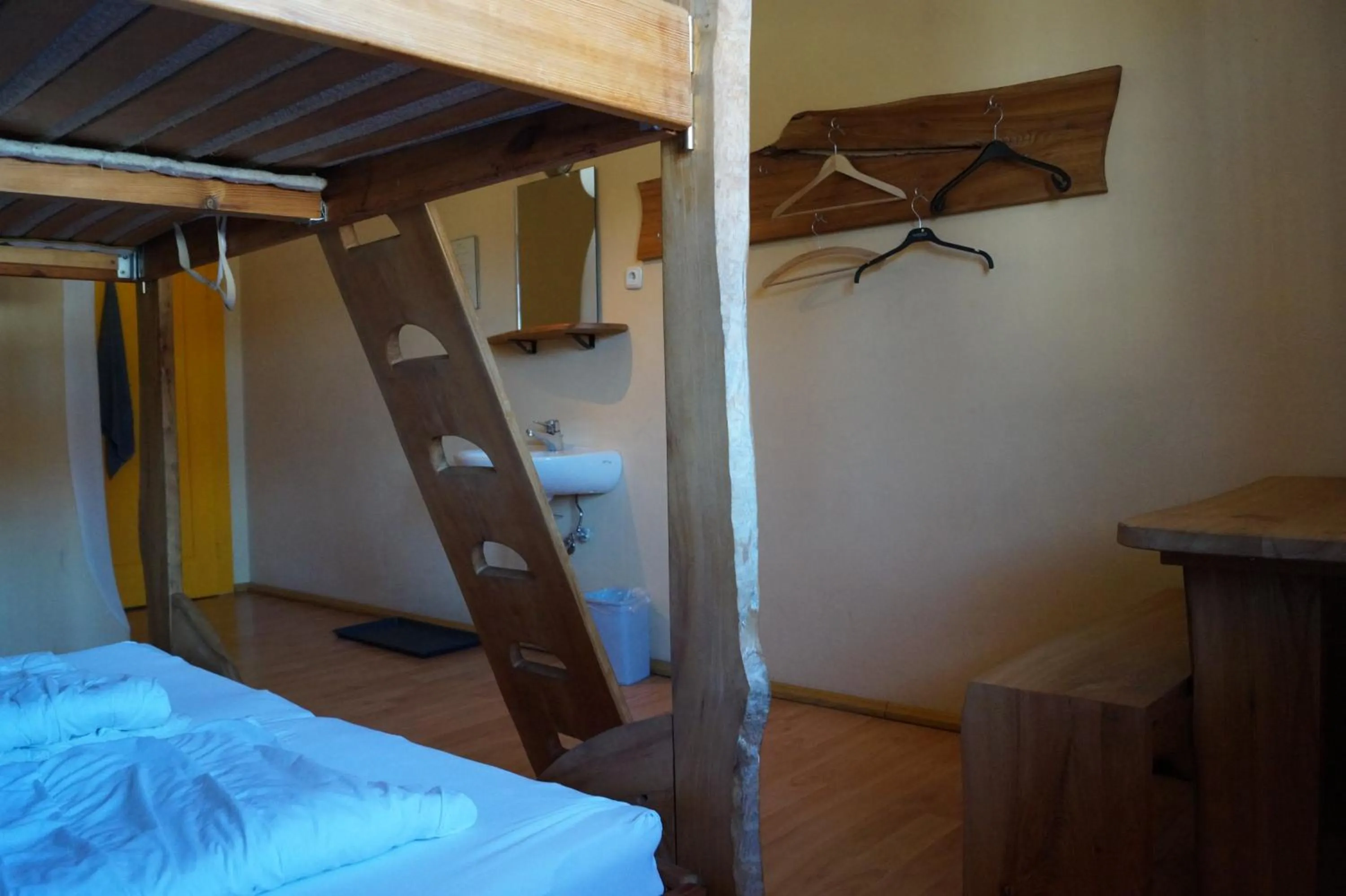 Bed in Schiff Bihlerdorf - Hostel