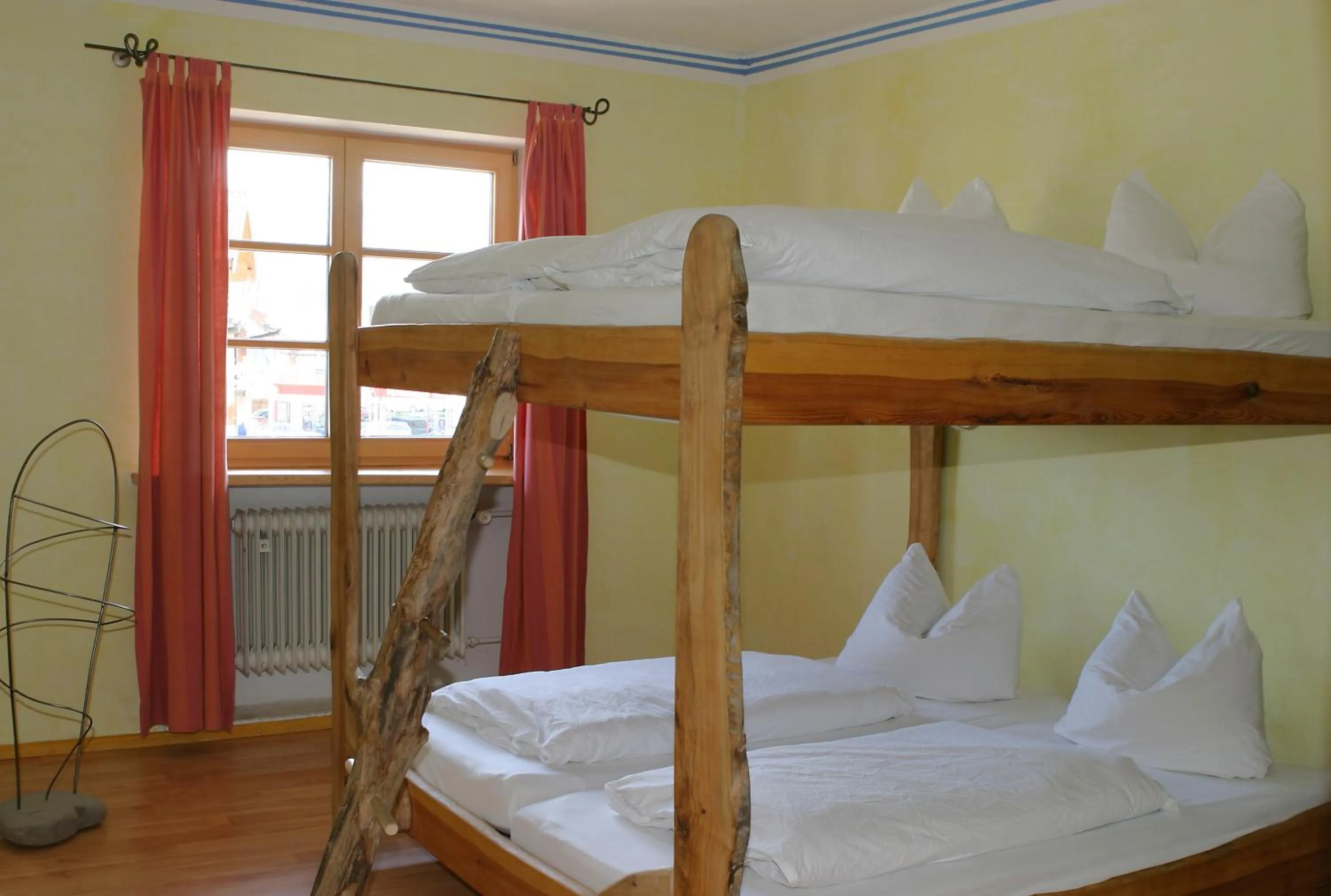 Photo of the whole room, Bed in Schiff Bihlerdorf - Hostel