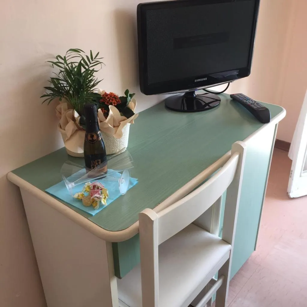 Property building in Hotel Ville De Paris