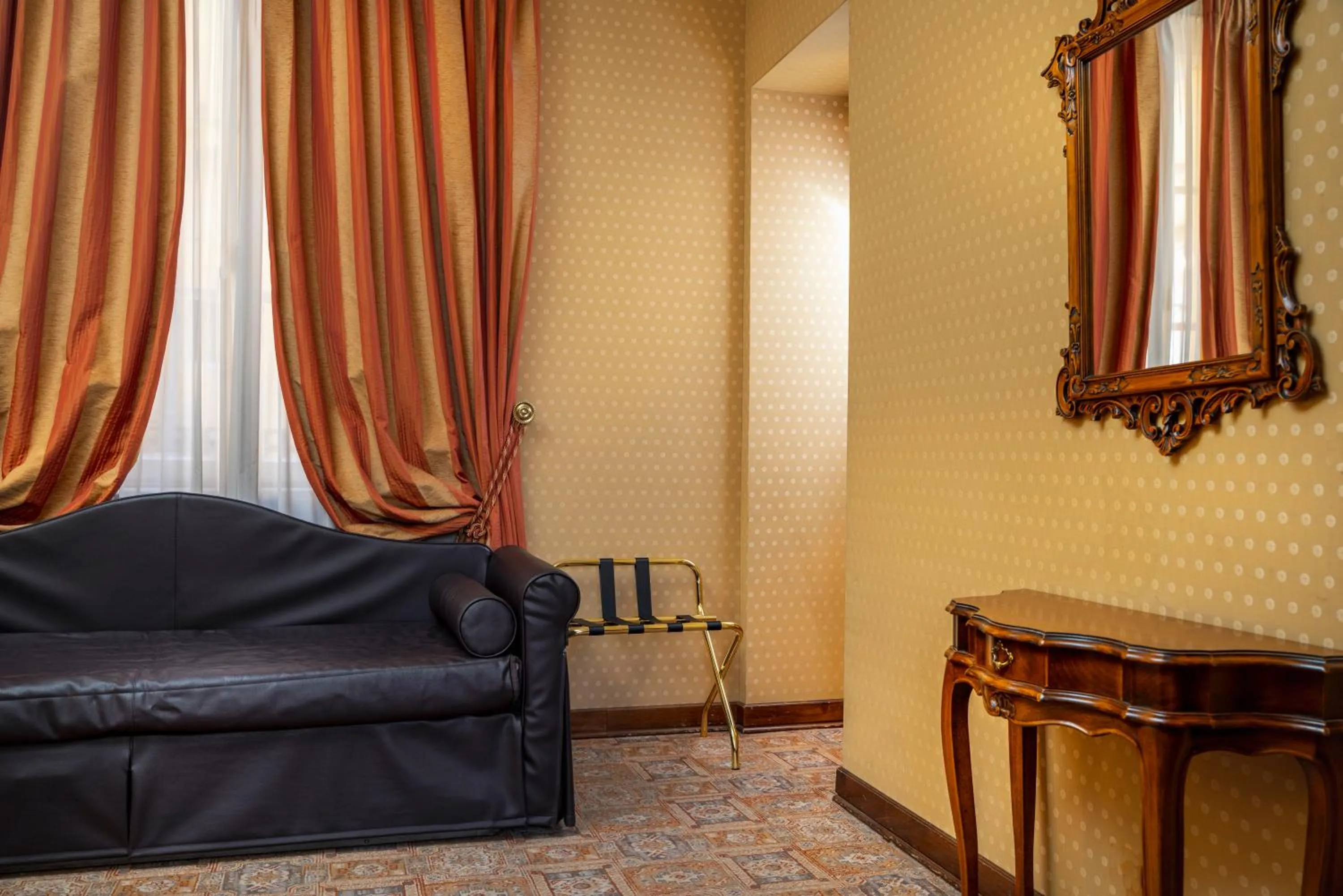 Living room in Hotel Oceania