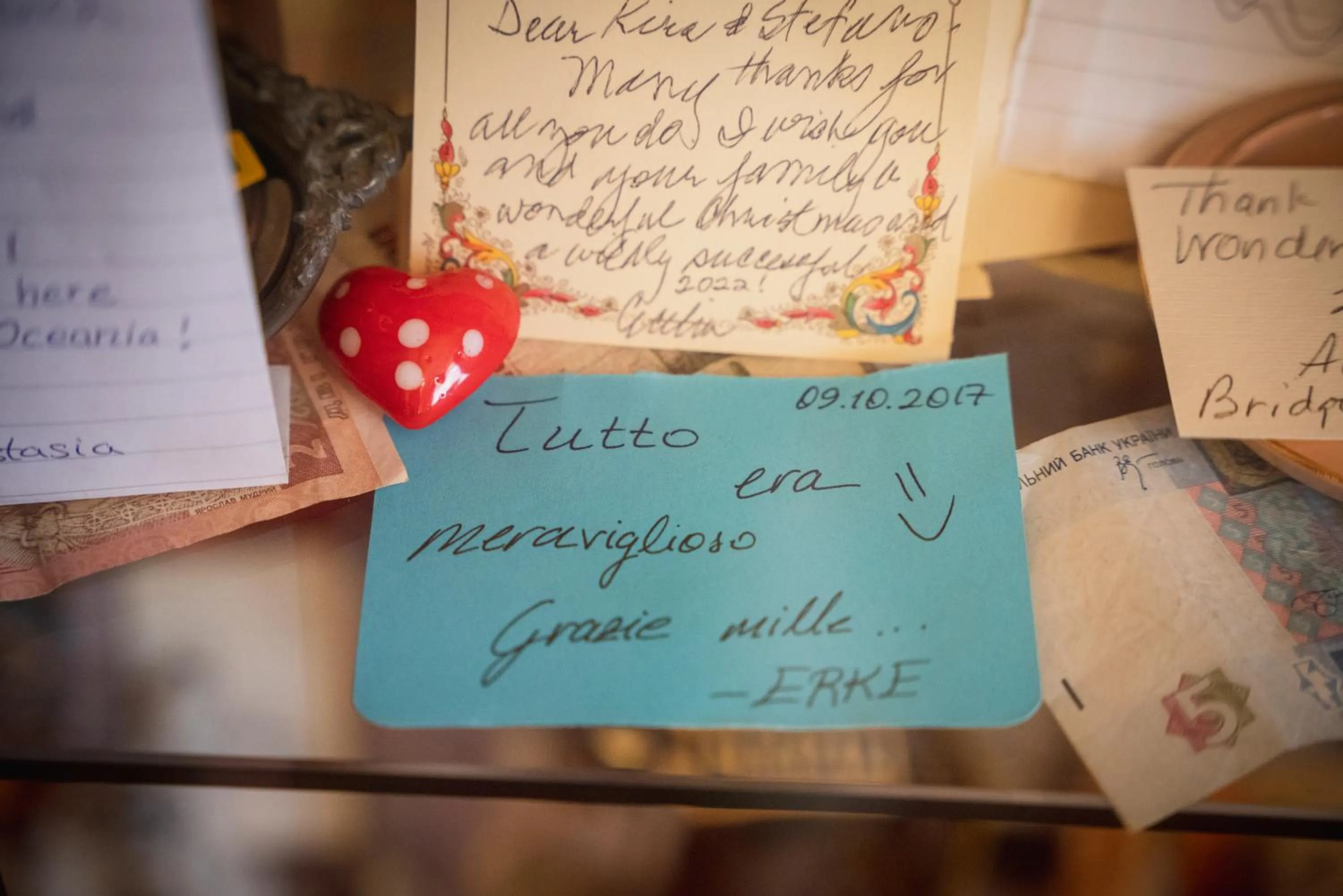 Text overlay in Hotel Oceania