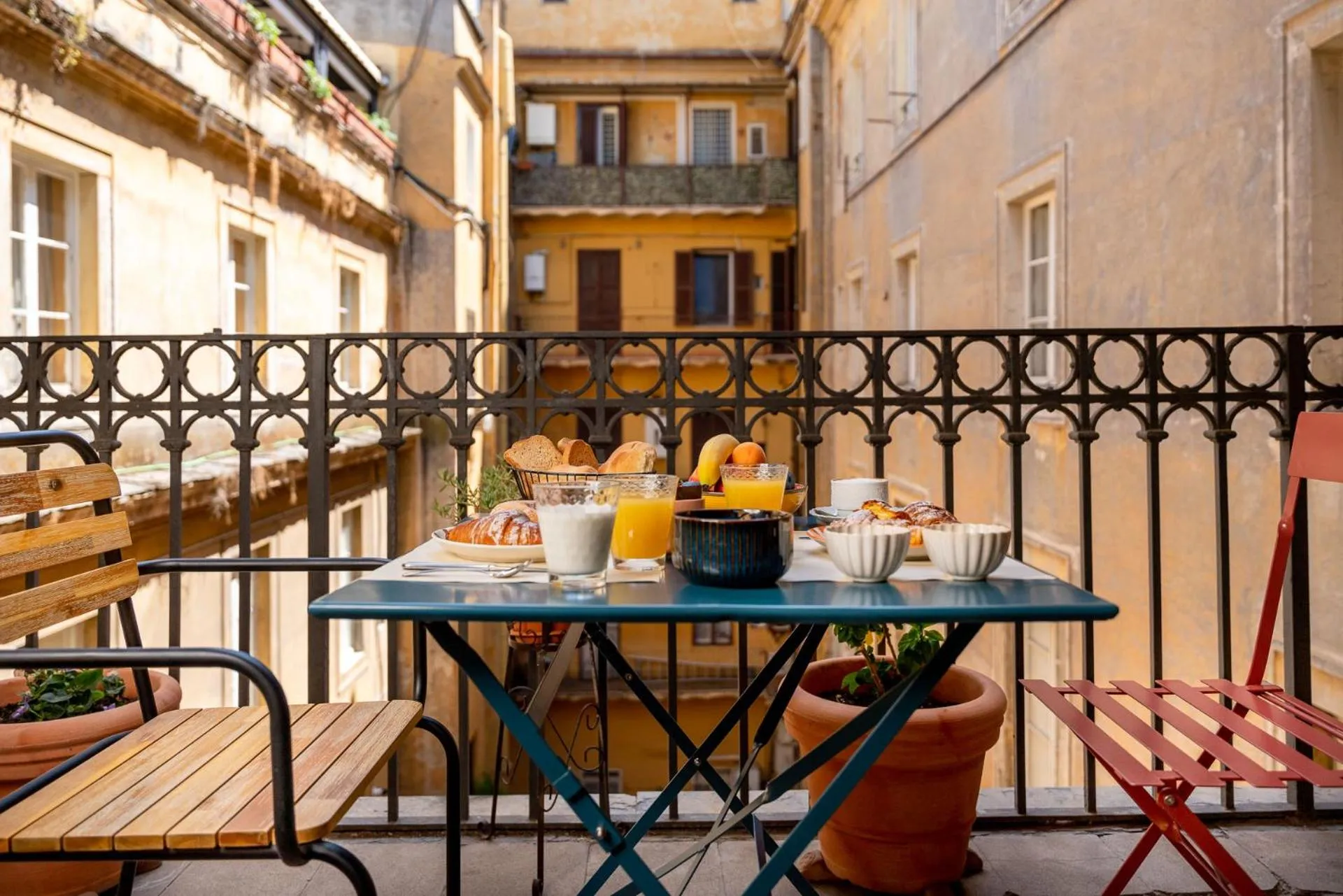 Balcony/Terrace in Hotel Oceania