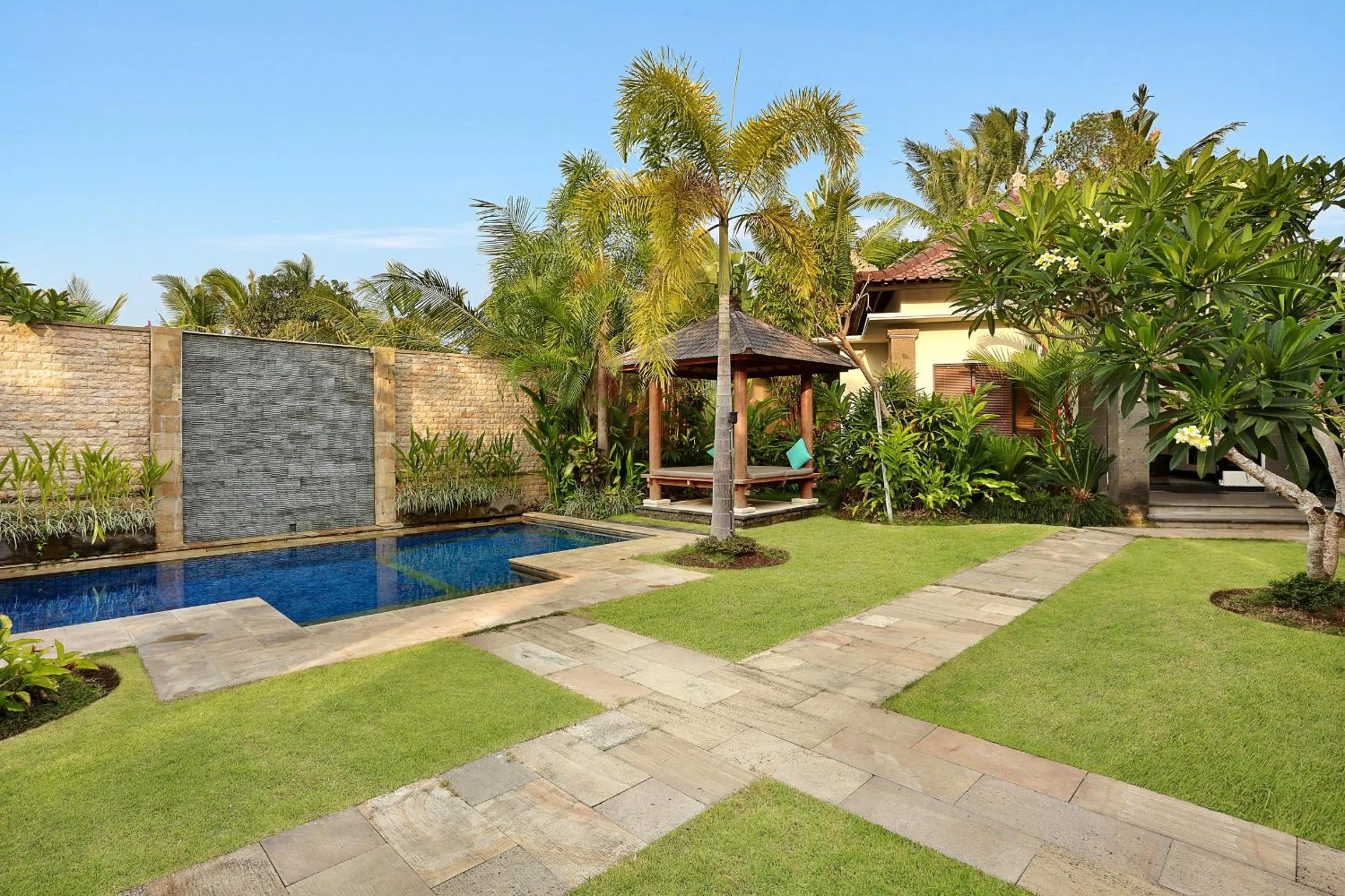 Garden in Askara Villa