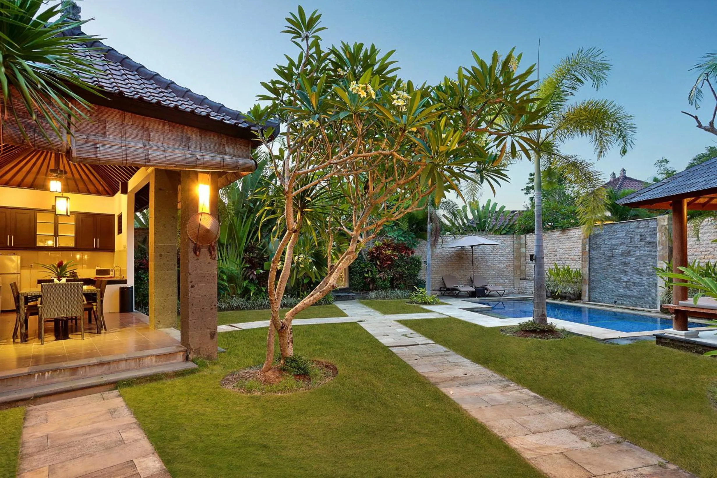 Facade/entrance in Askara Villa