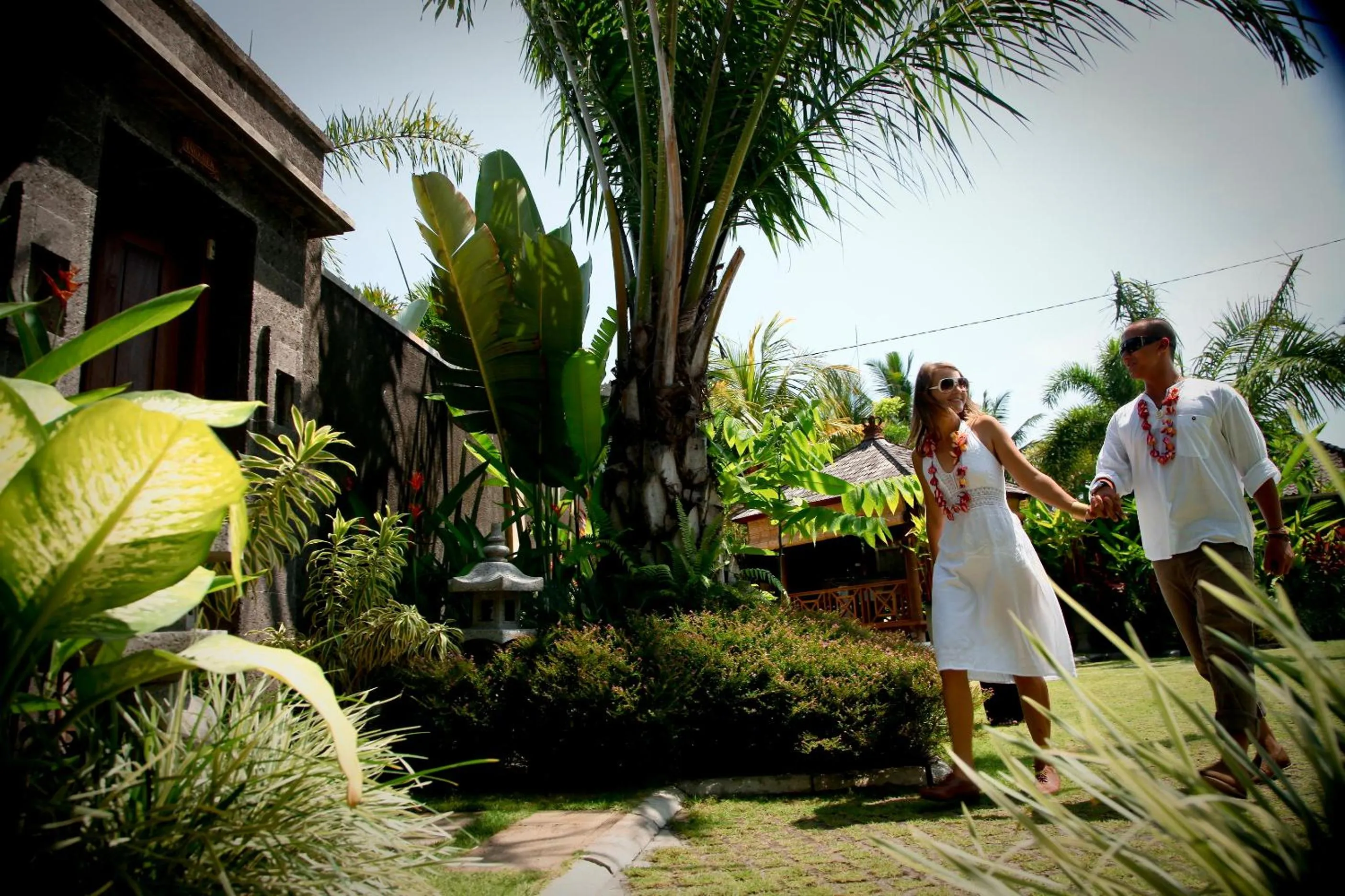 Guests in Askara Villa