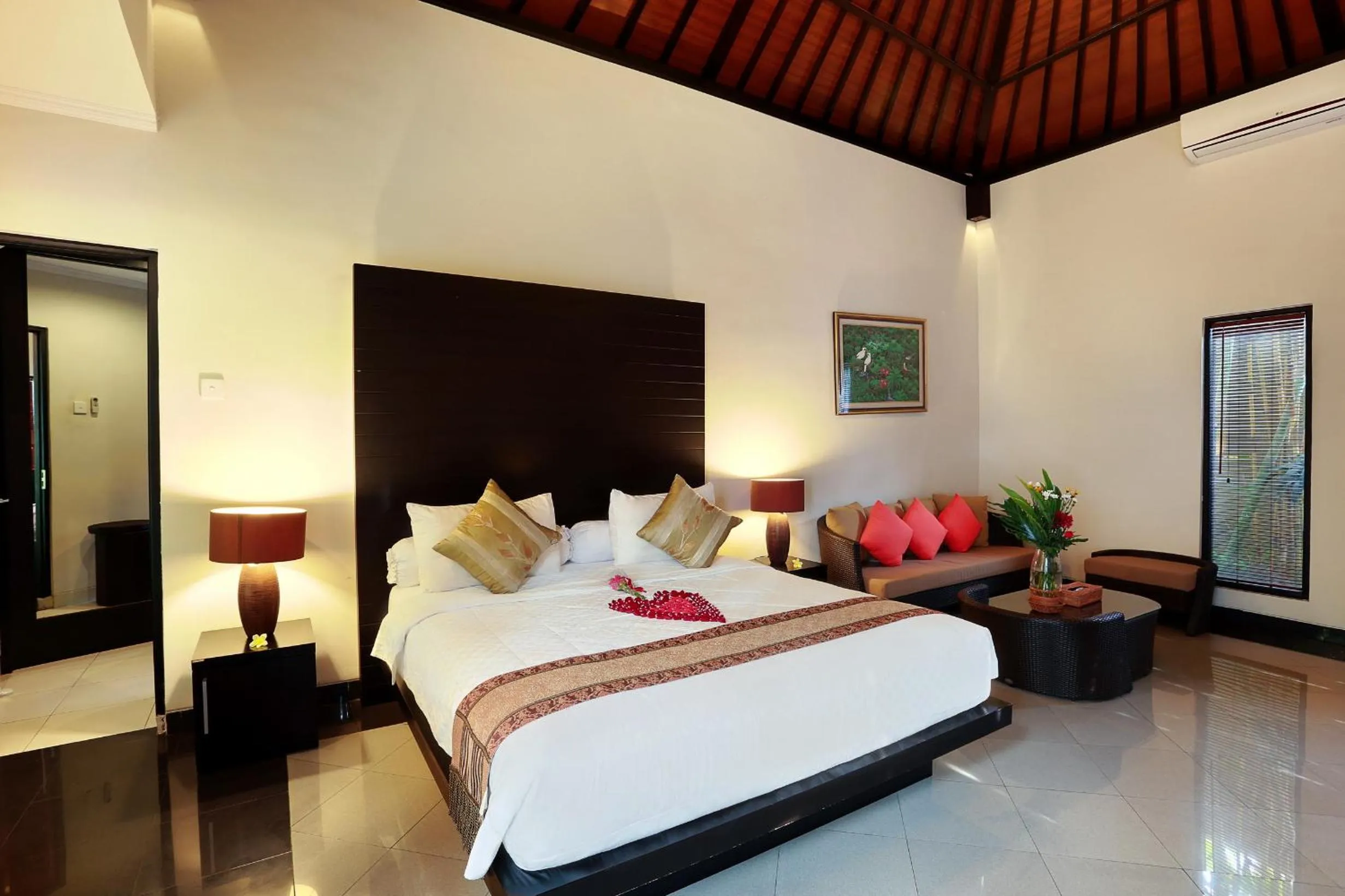 Bedroom, Bed in Askara Villa