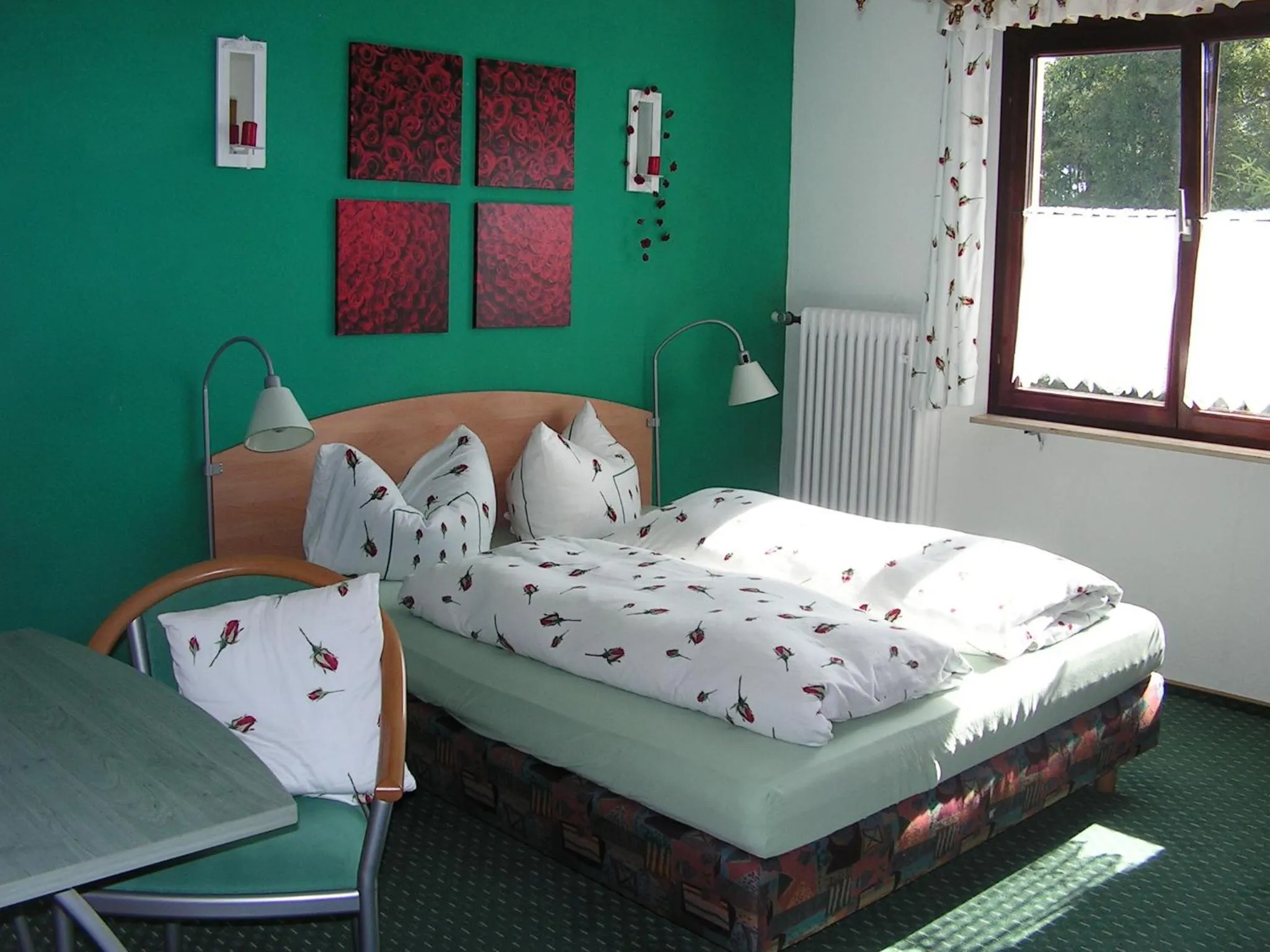 Decorative detail, Bed in Hotel Sternen