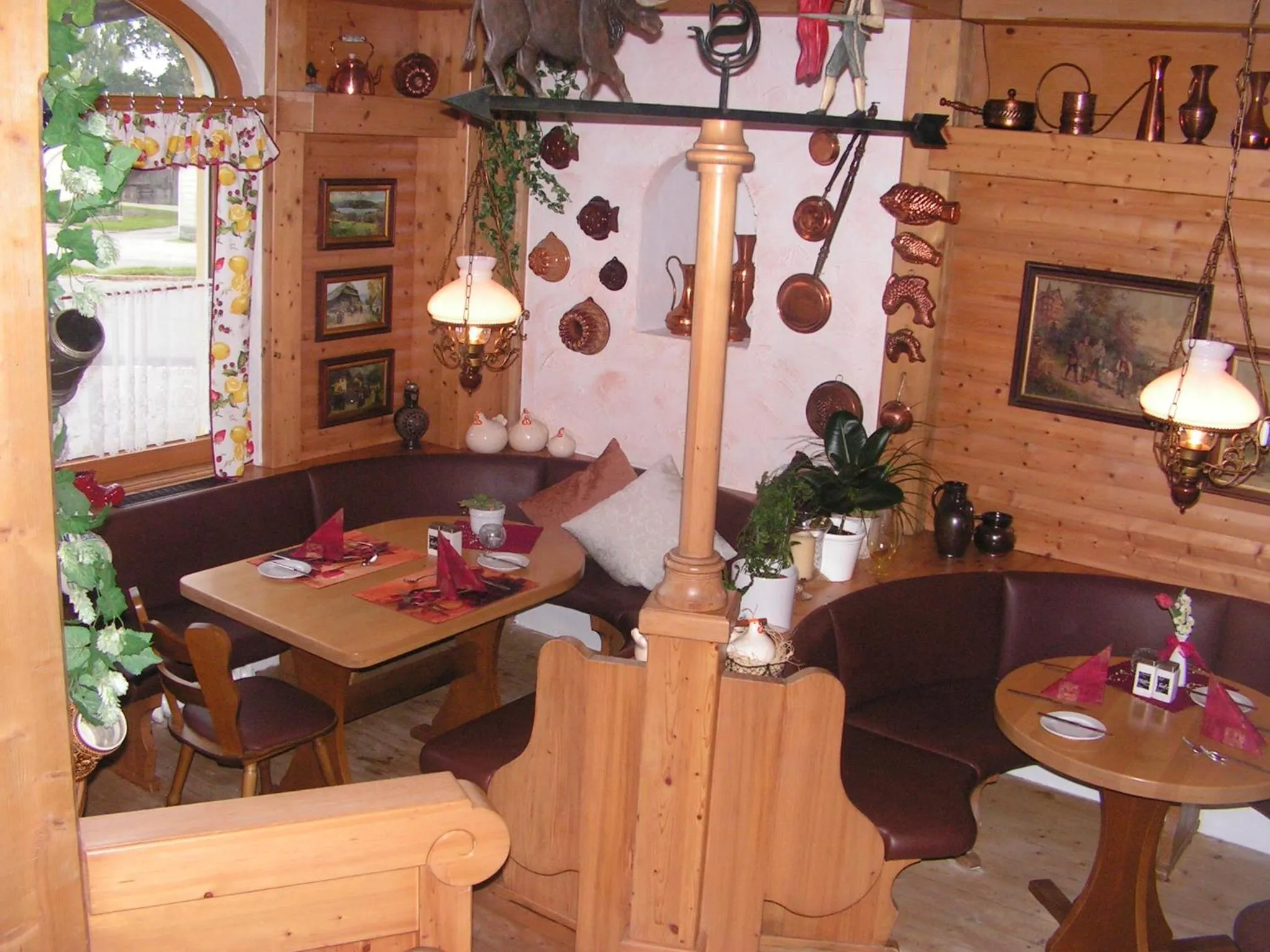 Restaurant/places to eat in Hotel Sternen