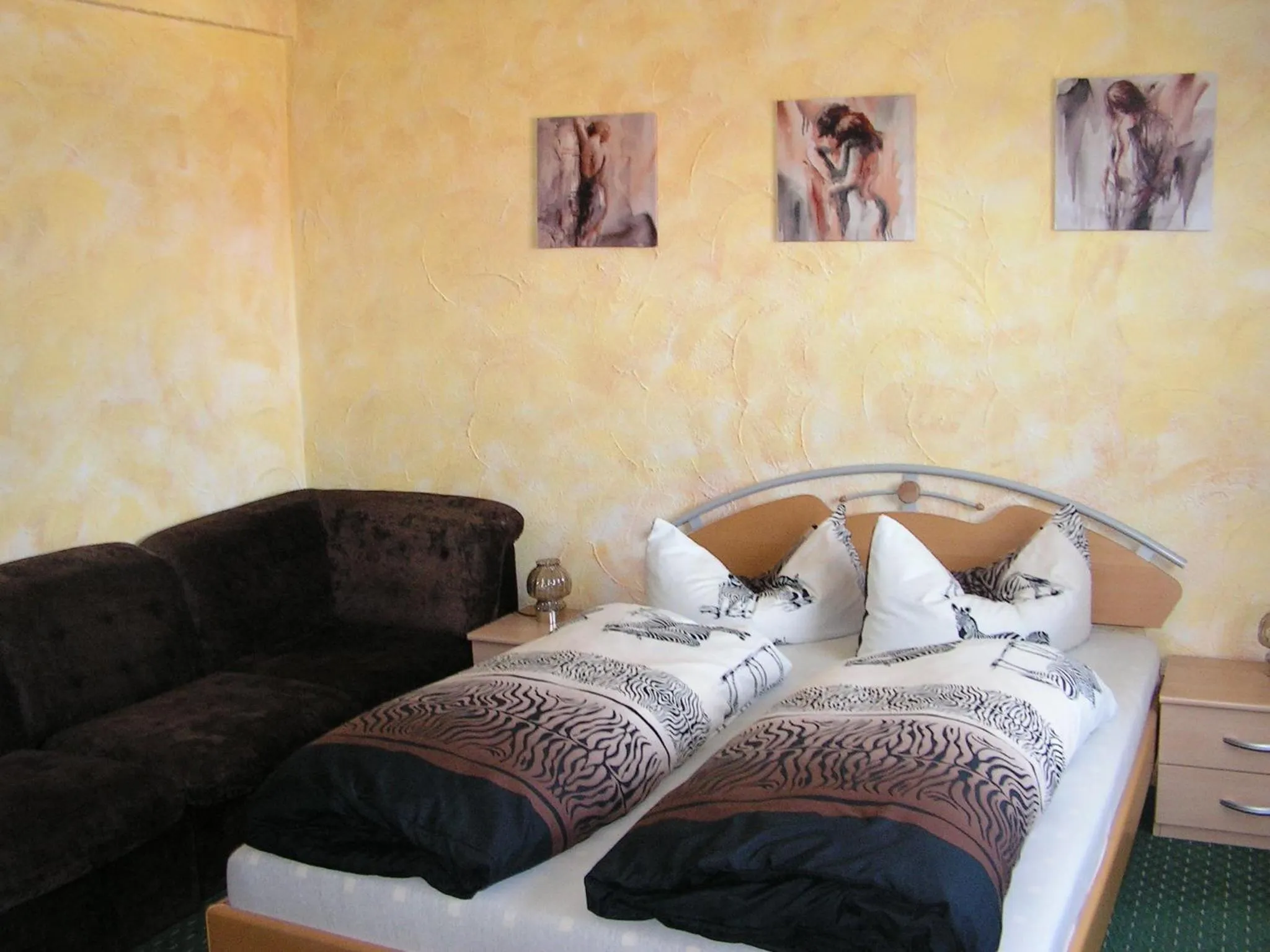 Decorative detail, Bed in Hotel Sternen