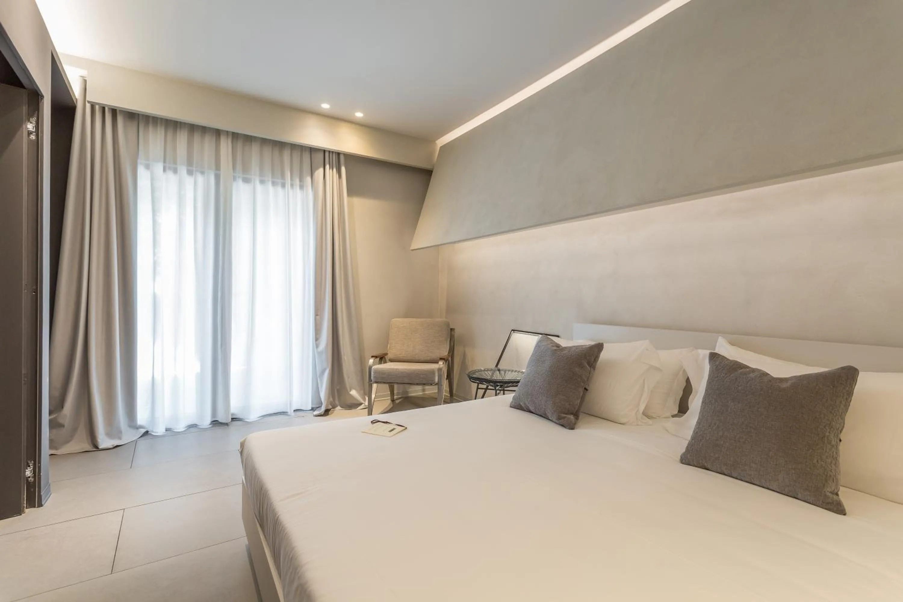 Photo of the whole room, Bed in Fauno Urban Resort