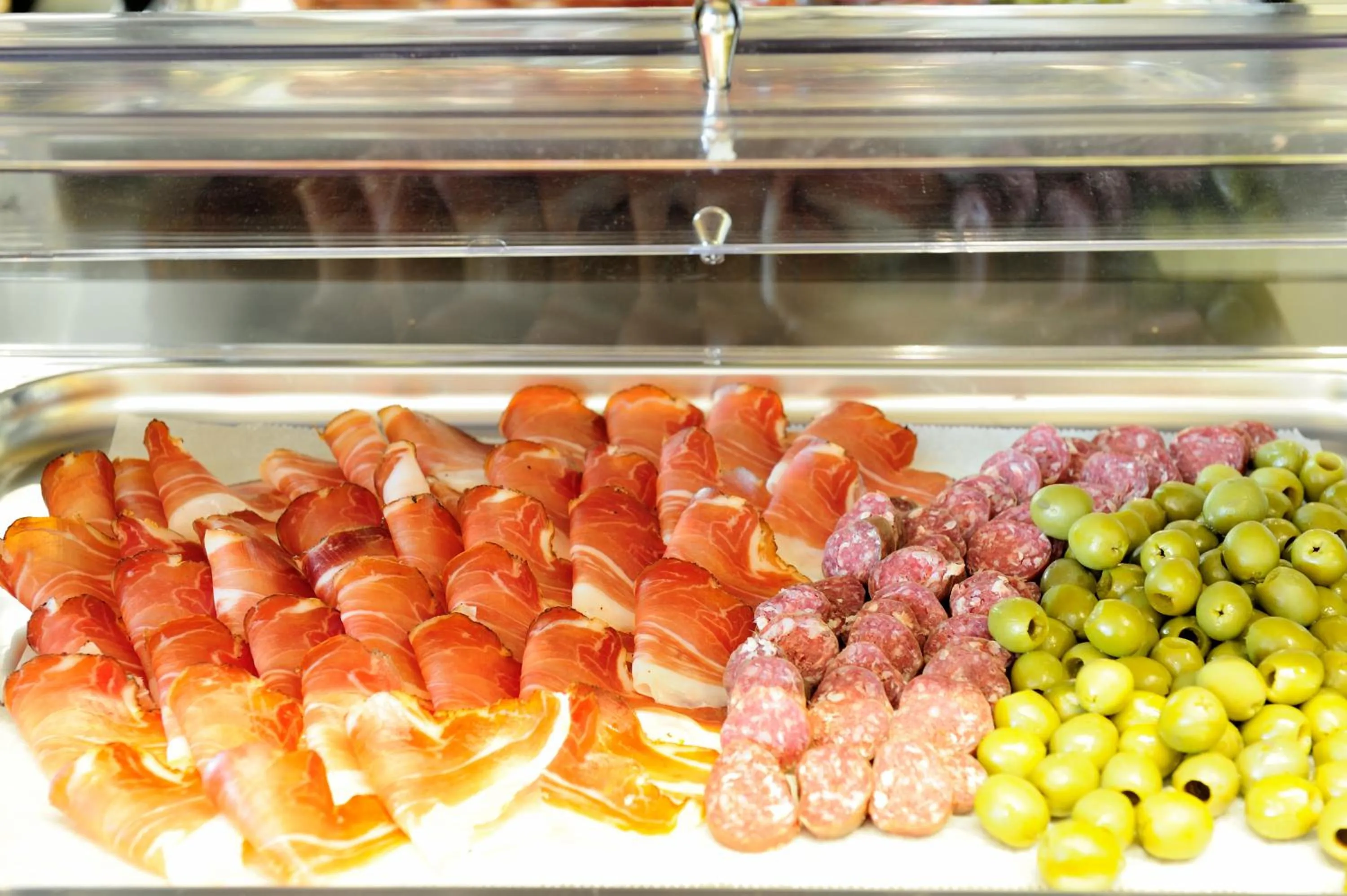 Restaurant/places to eat in Eco Hotel Bonapace