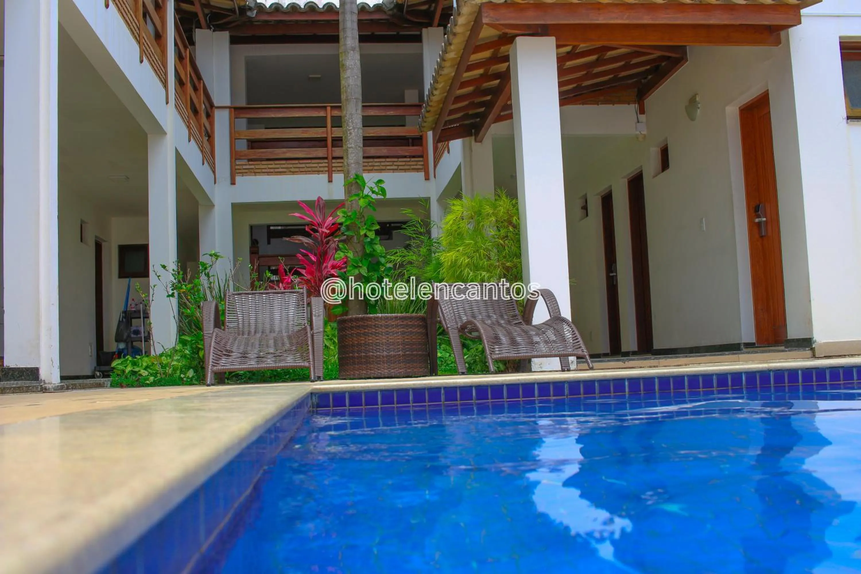 Swimming pool in Hotel Encantos de Itaperapuã