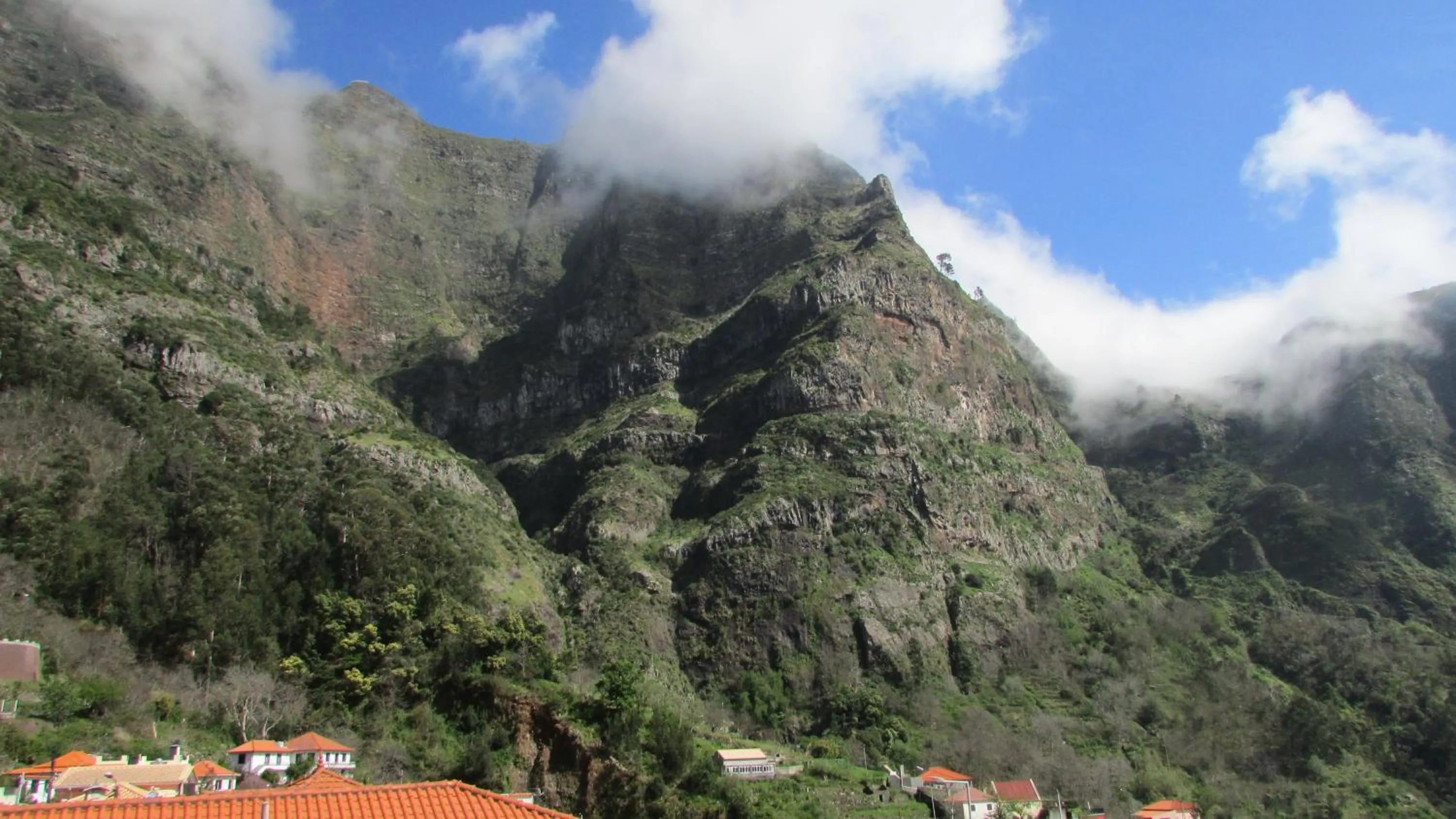 Mountain view in Valley of Nuns Holiday Apartments
