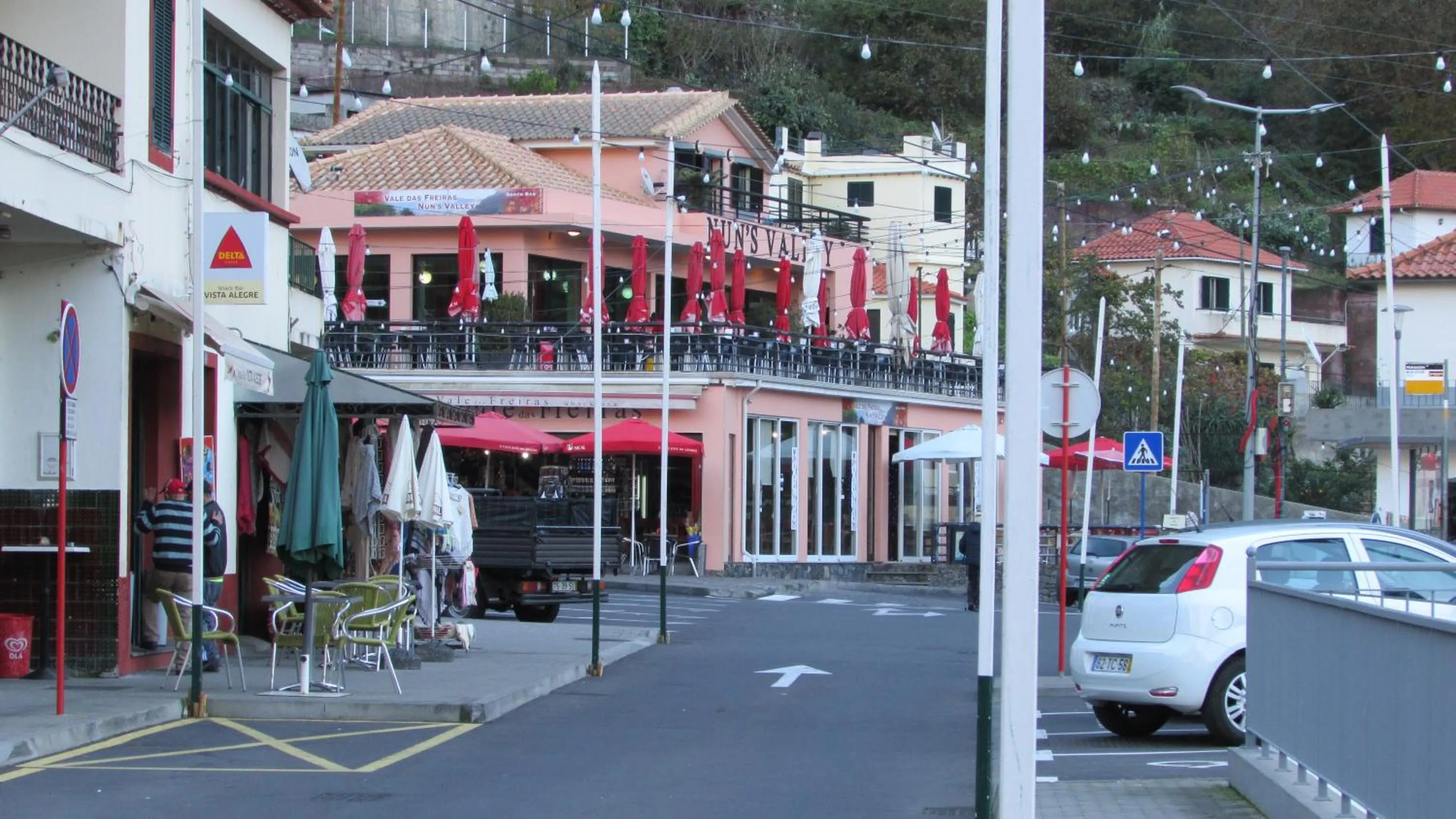 Restaurant/places to eat in Valley of Nuns Holiday Apartments