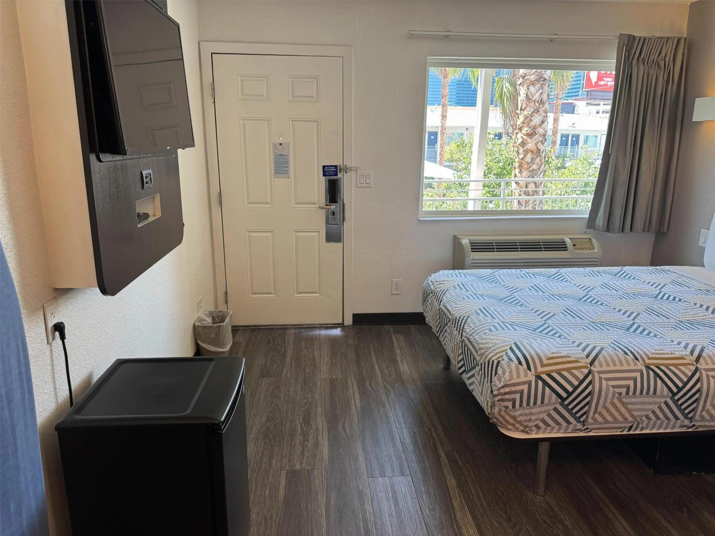 Photo of the whole room, Bed in Studio 6 Suites Las Vegas, NV - Tropicana