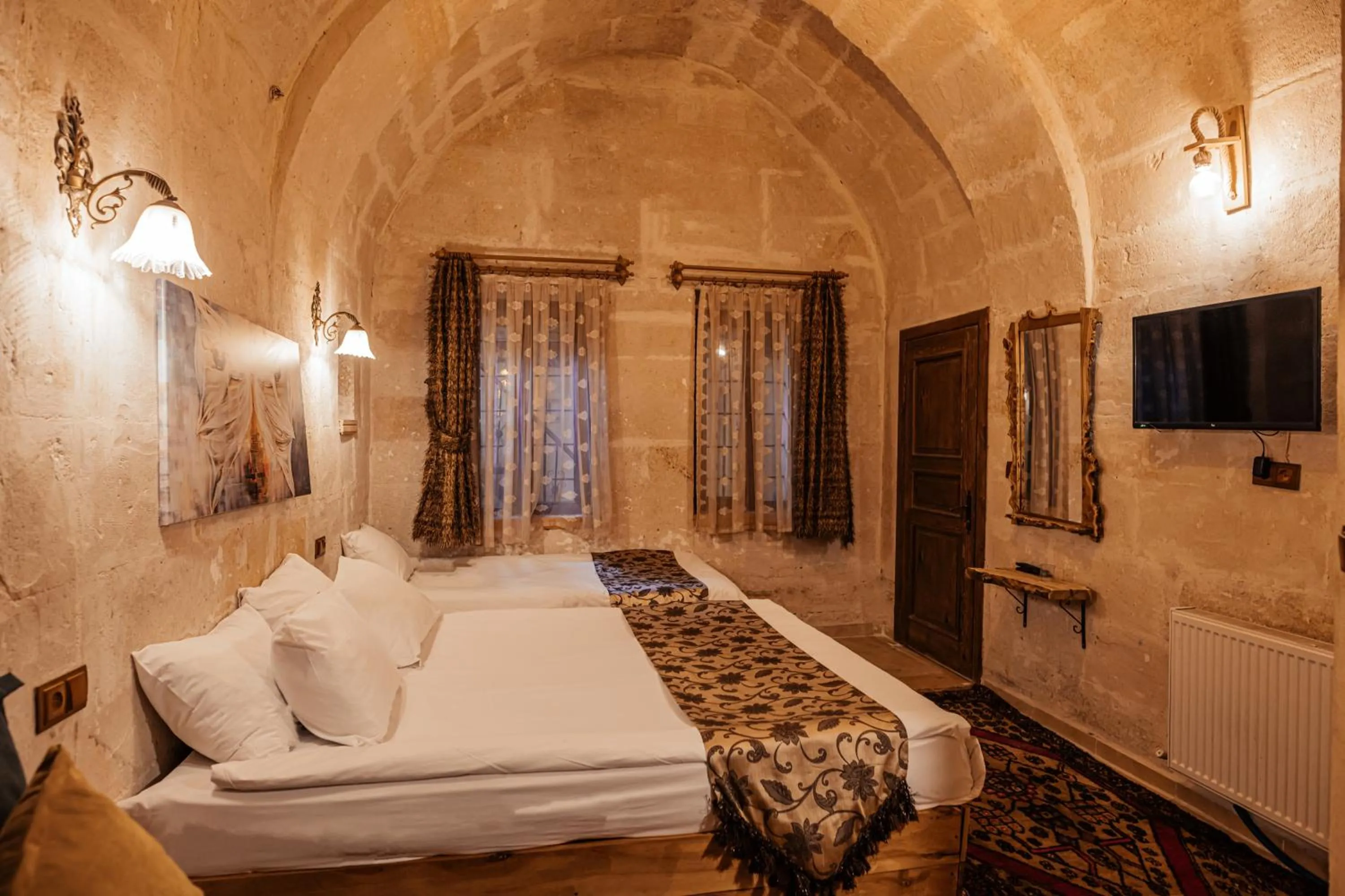 Massage in Larissa Cave Hotel