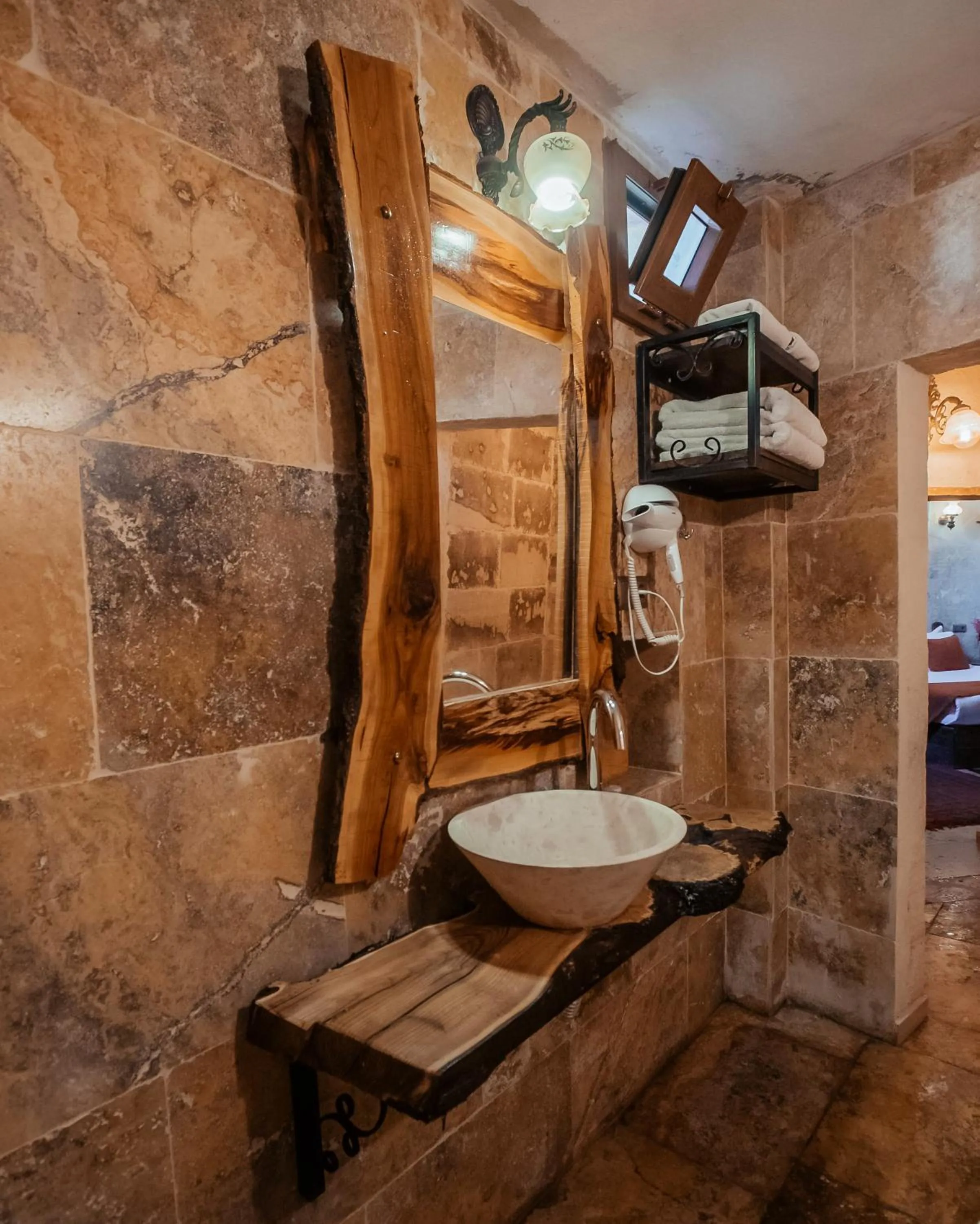 Bathroom in Larissa Cave Hotel
