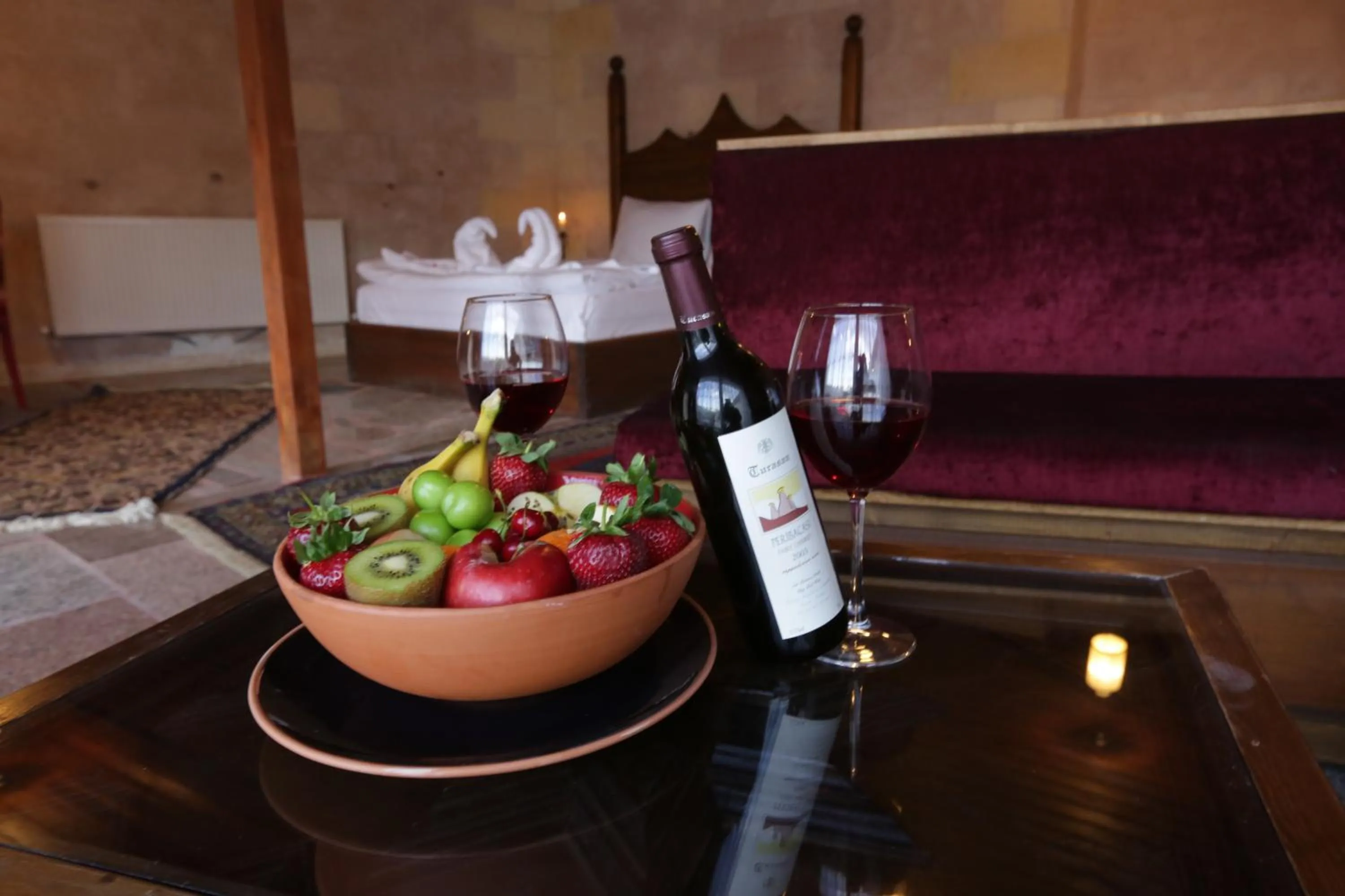 Food and drinks in Larissa Cave Hotel