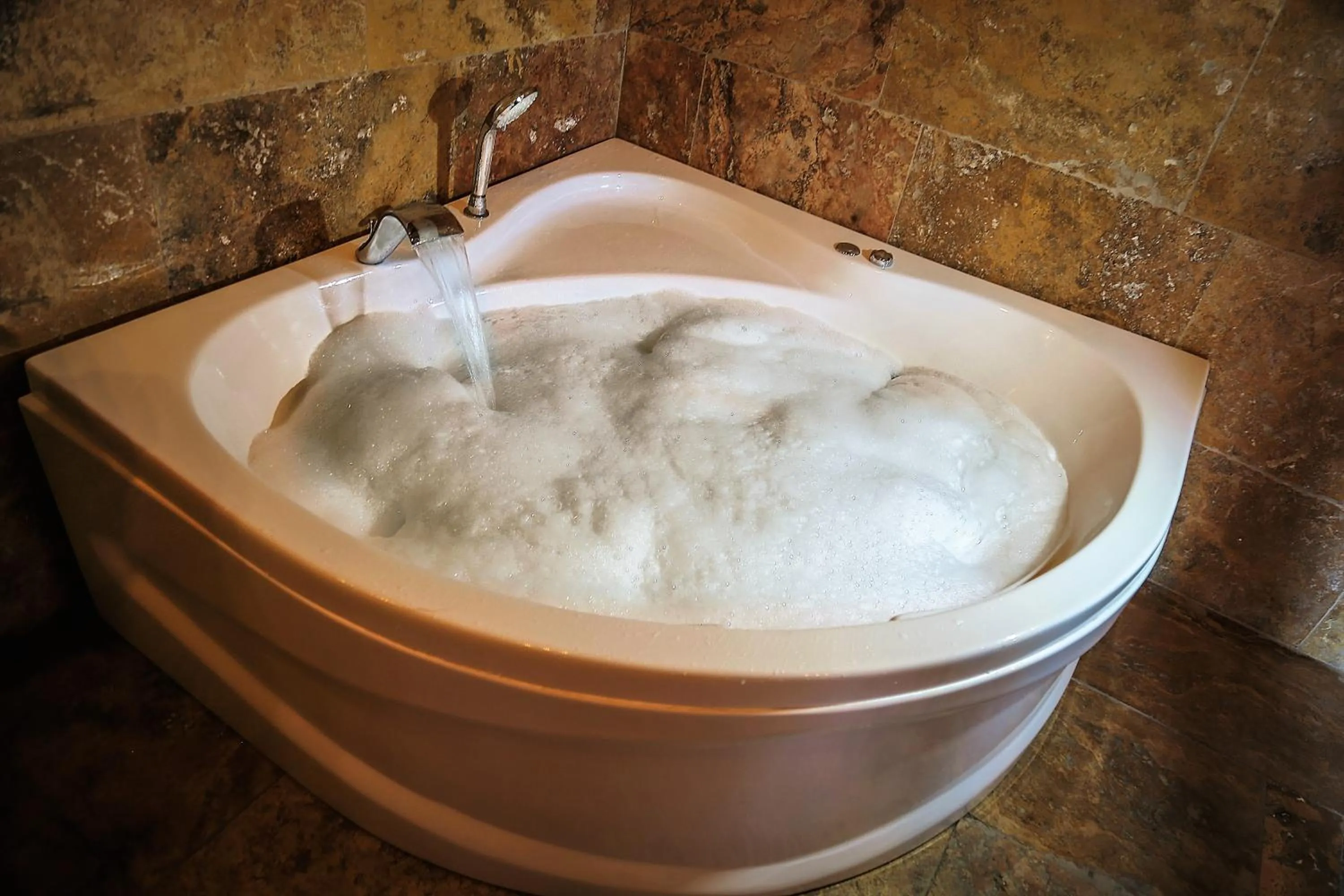 Hot Tub in Larissa Cave Hotel