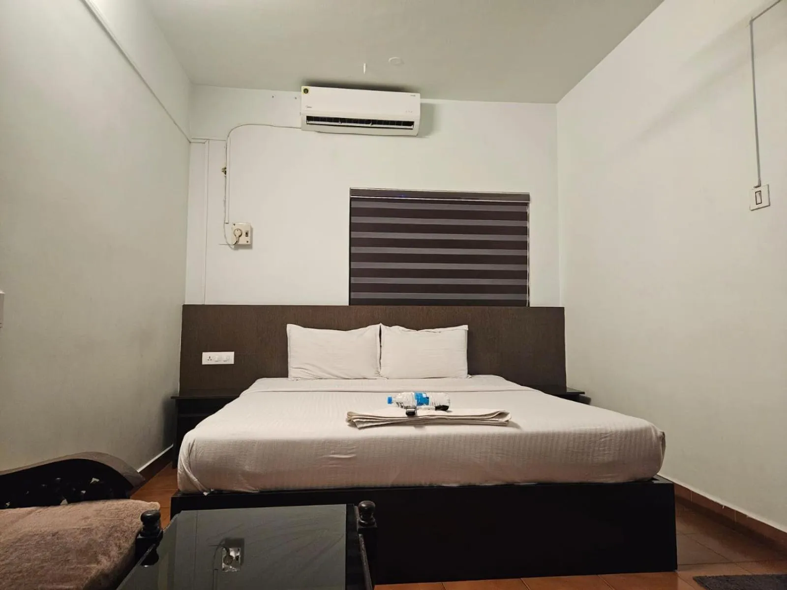 Bed in Apsara Residency