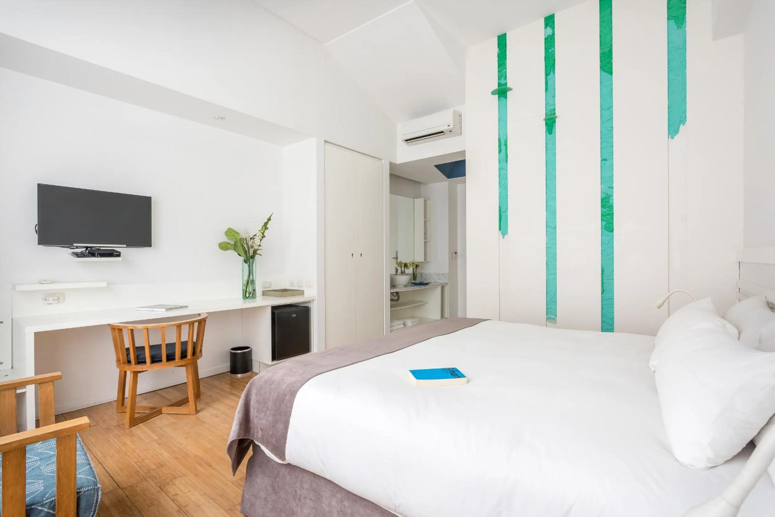 Photo of the whole room, Bed in Hotel BA Jardines Palermo