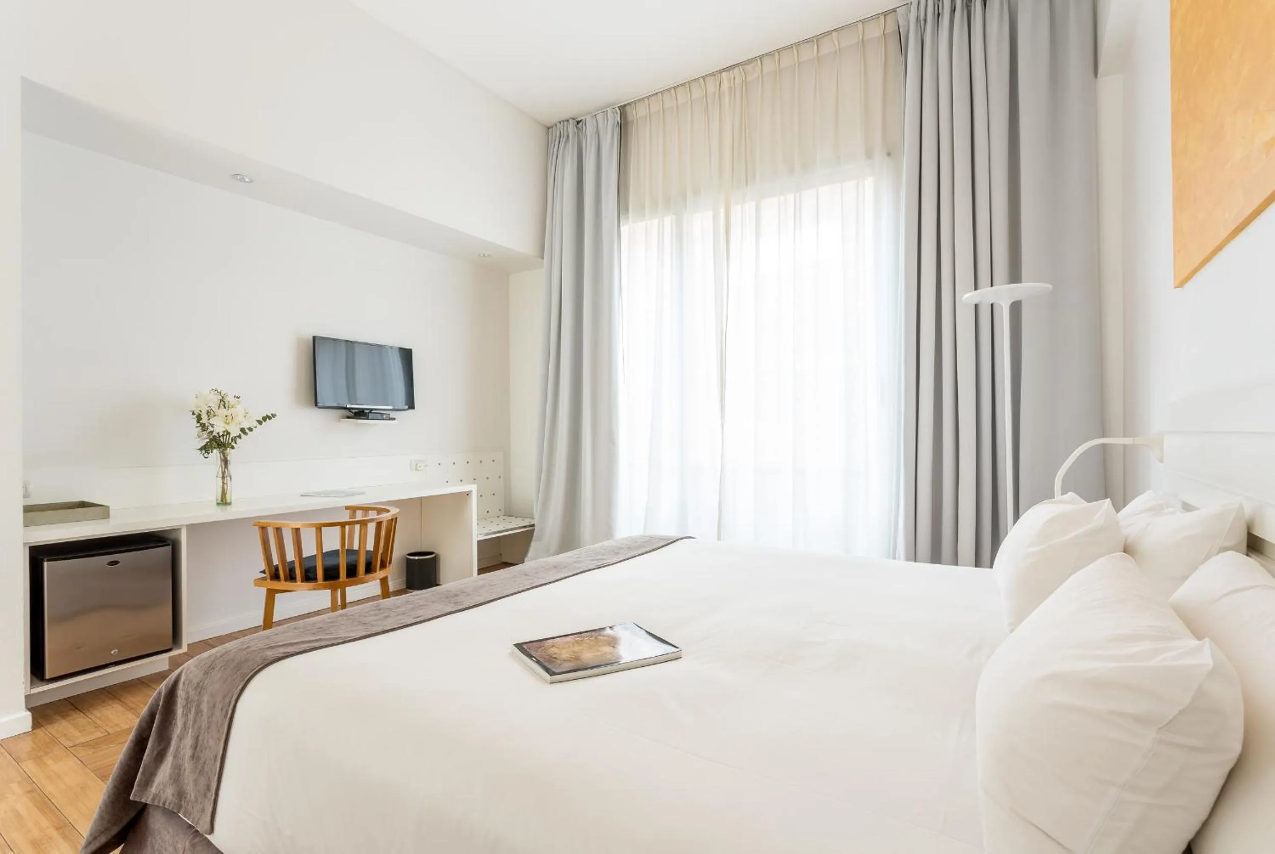 Photo of the whole room, Bed in Hotel BA Jardines Palermo