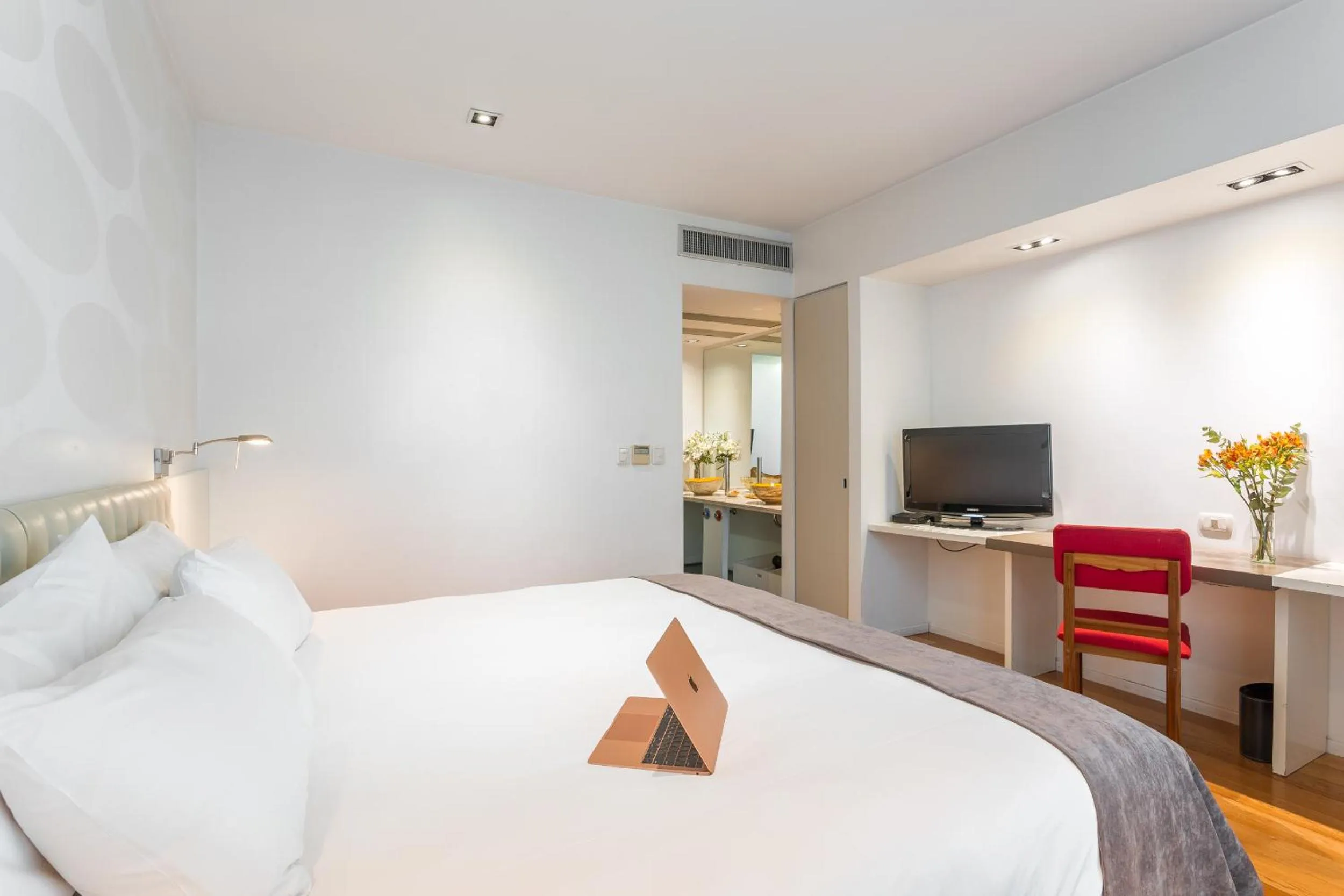 Bedroom, Bed in Hotel BA Jardines Palermo