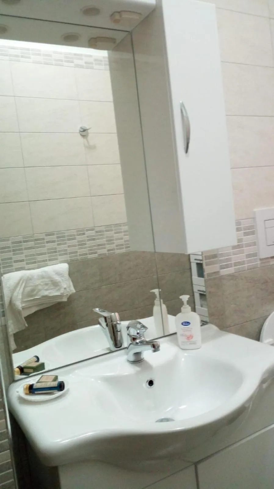 Bathroom in BUTTERFLY