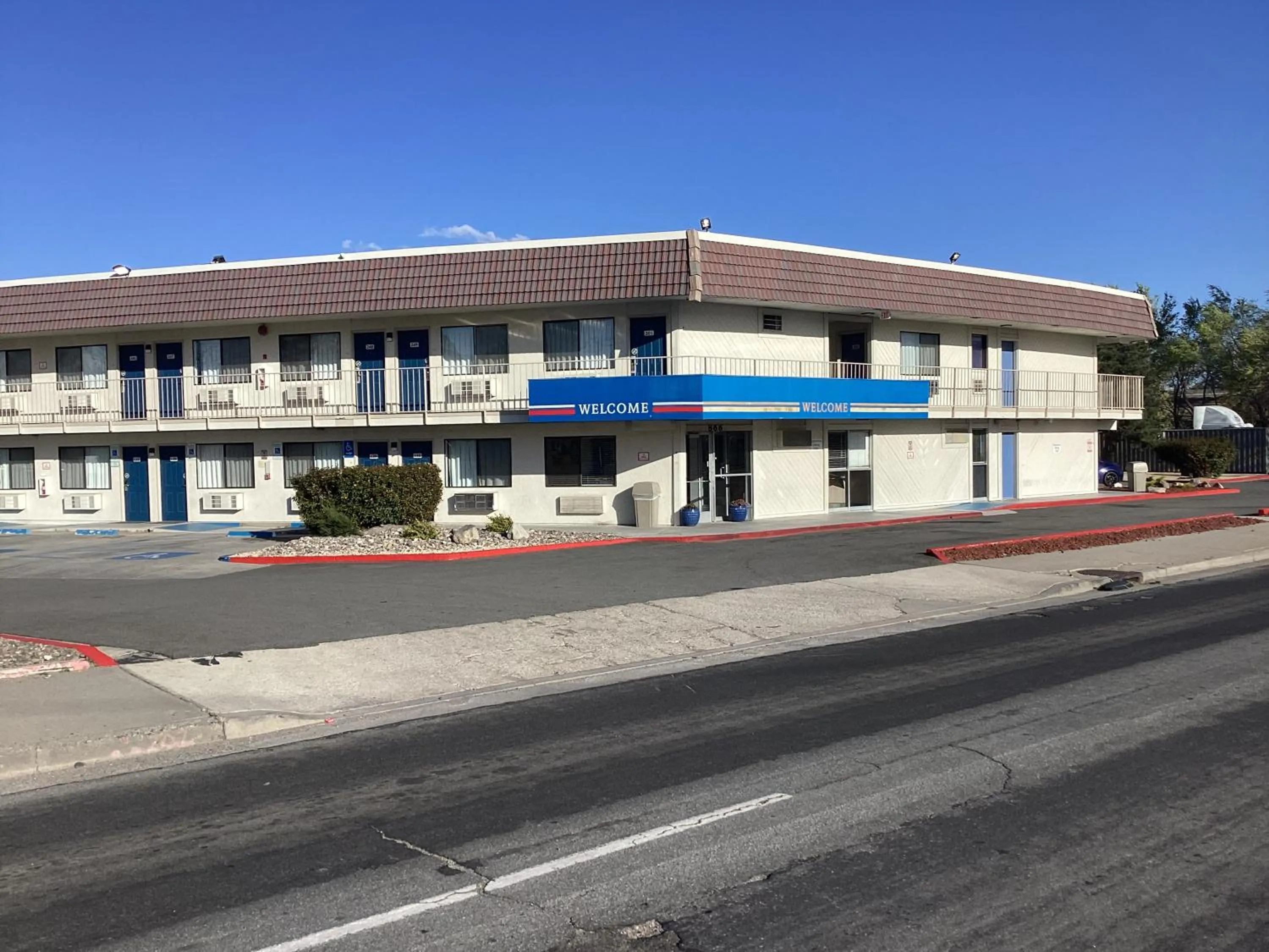 Property building in Motel 6-Reno, NV - Livestock Events Center