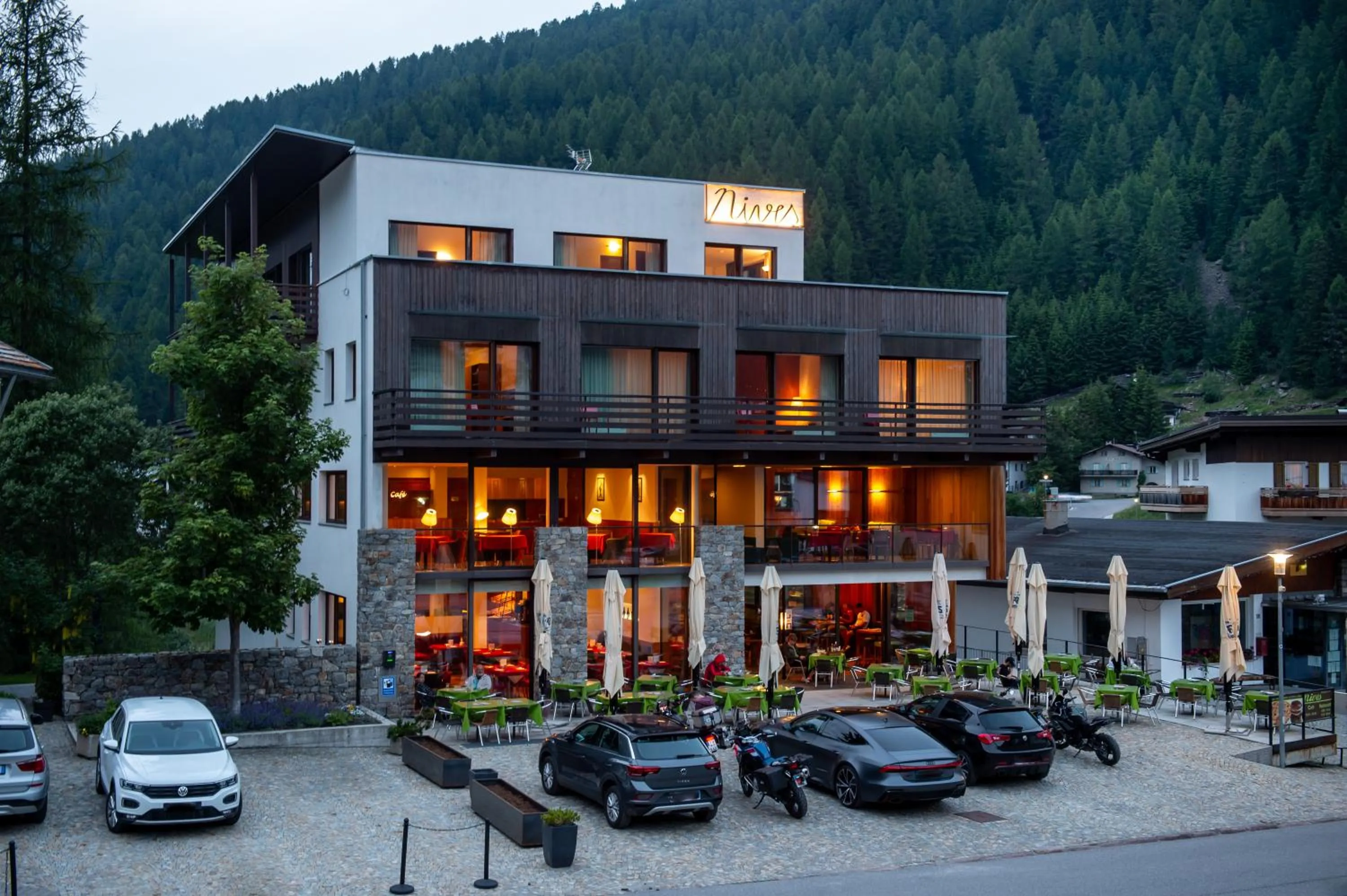 Property building in Bed & Breakfast Hotel Nives