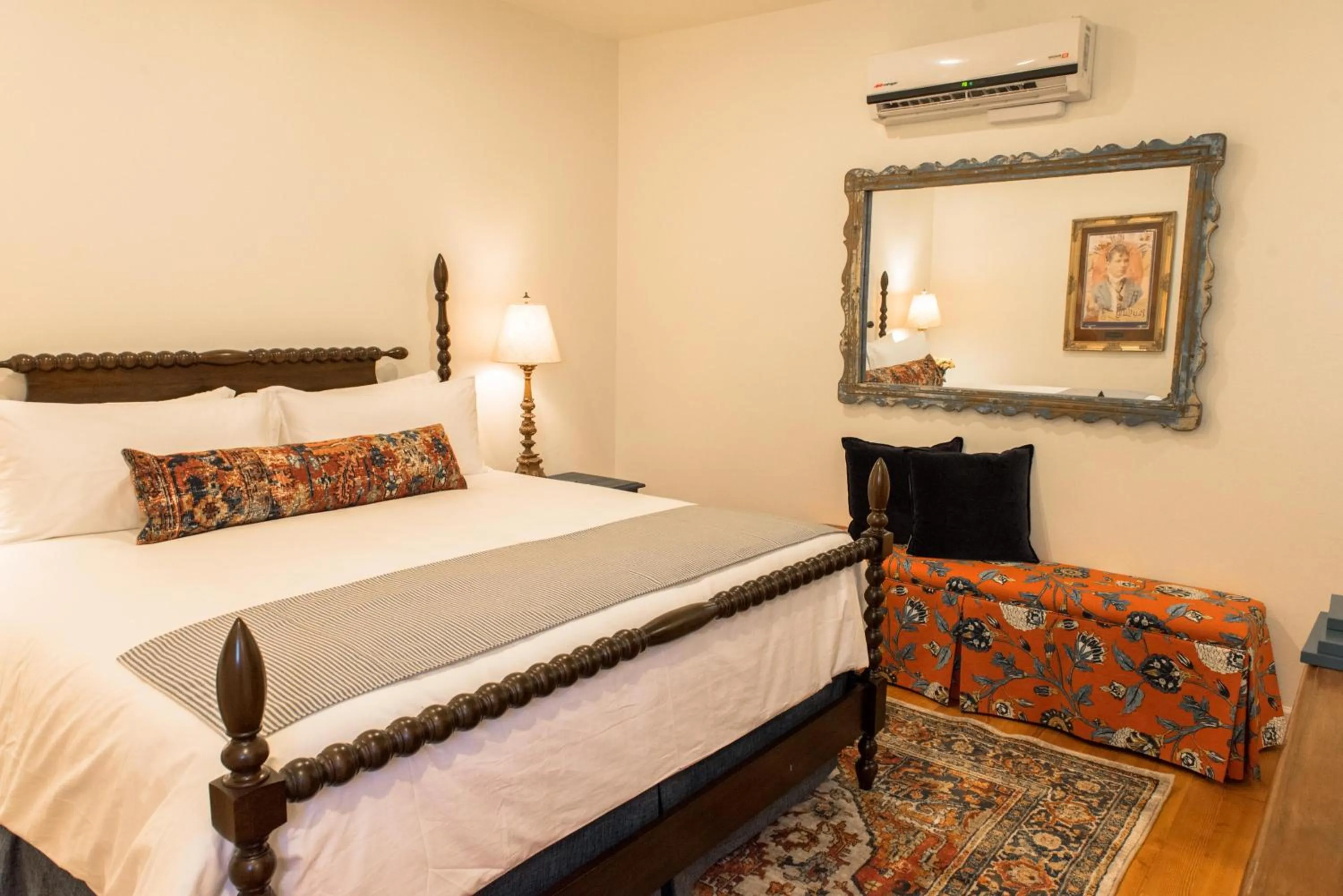 Bed in Armory Park Inn