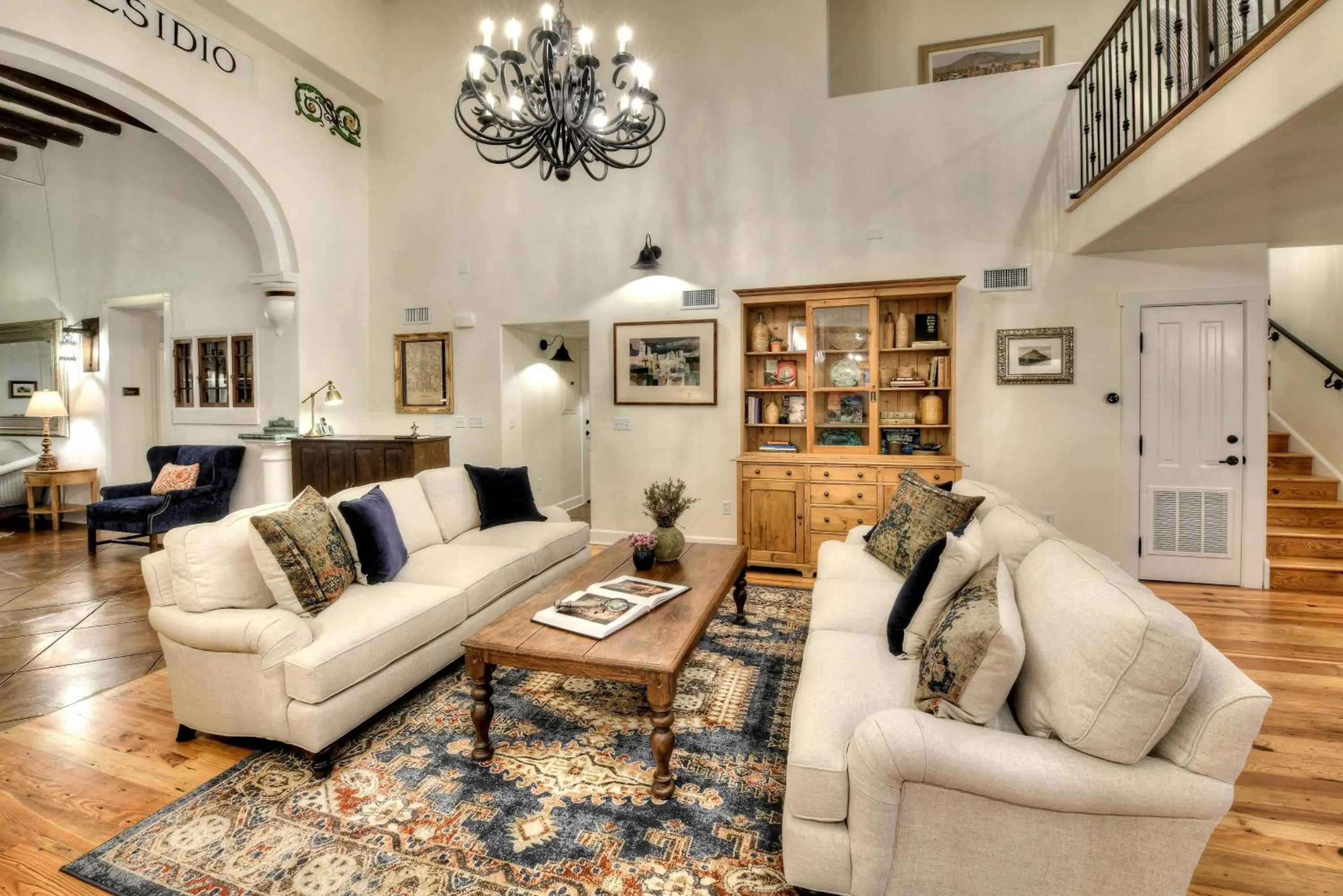 Living room in Armory Park Inn