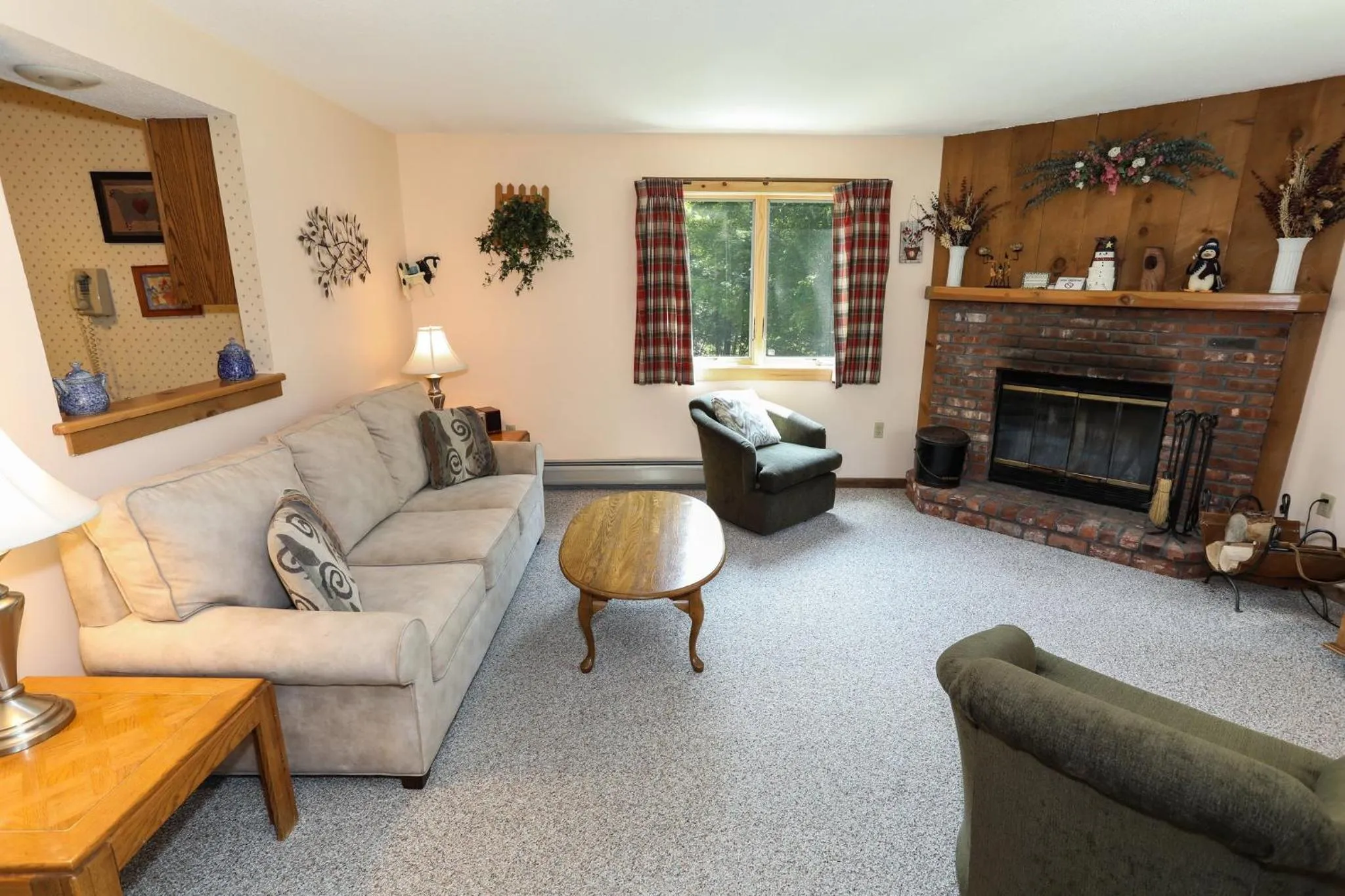 Living room in Okemo Mountain Lodging by Vail Resorts