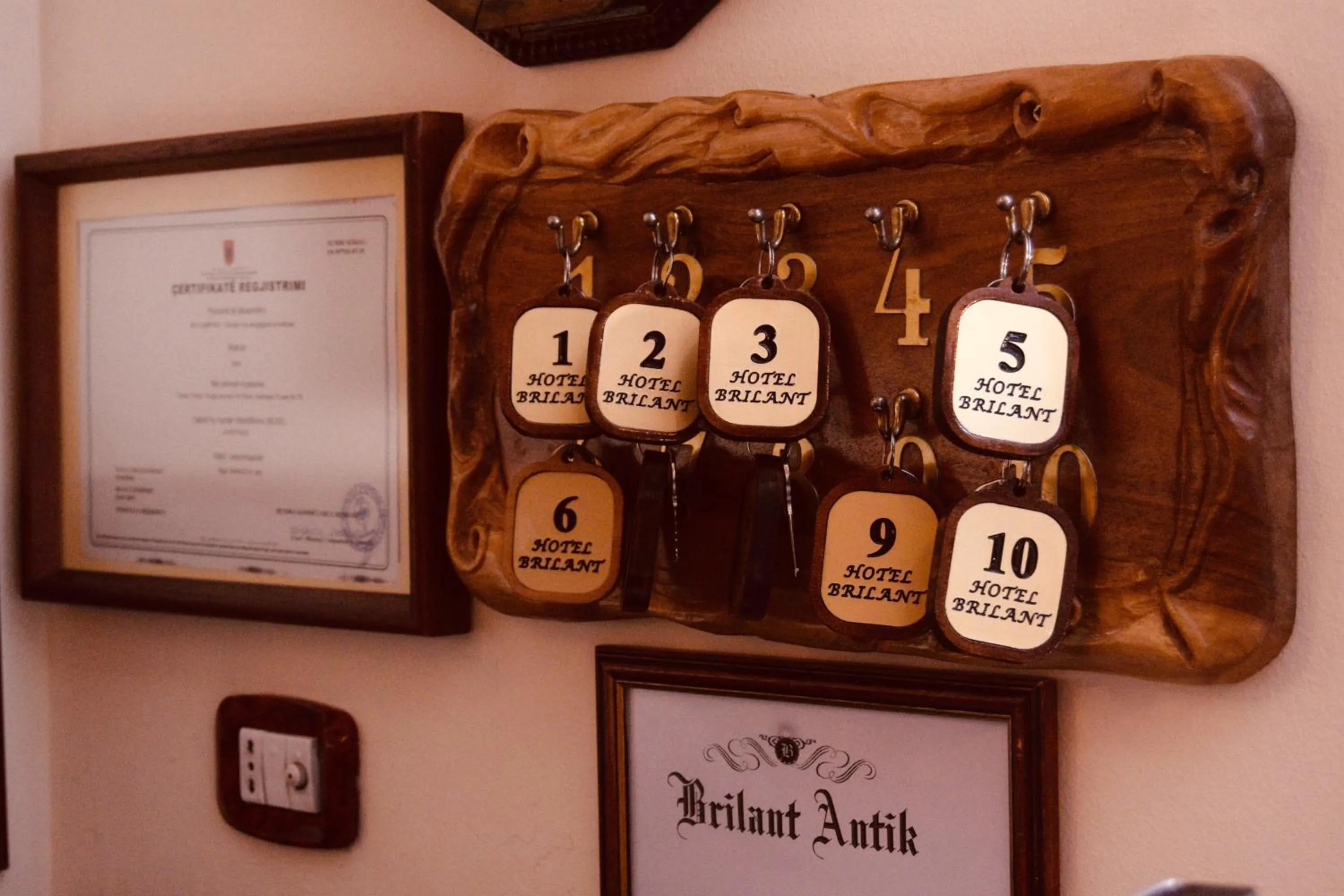 Logo/Certificate/Sign in Brilant Antik Hotel