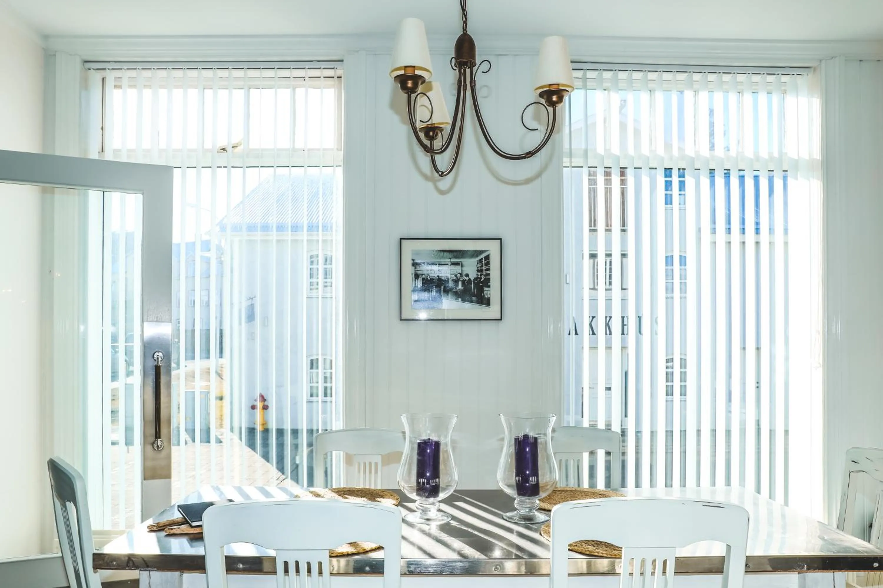Dining area in Hoepfner and Tulinius Historical Houses