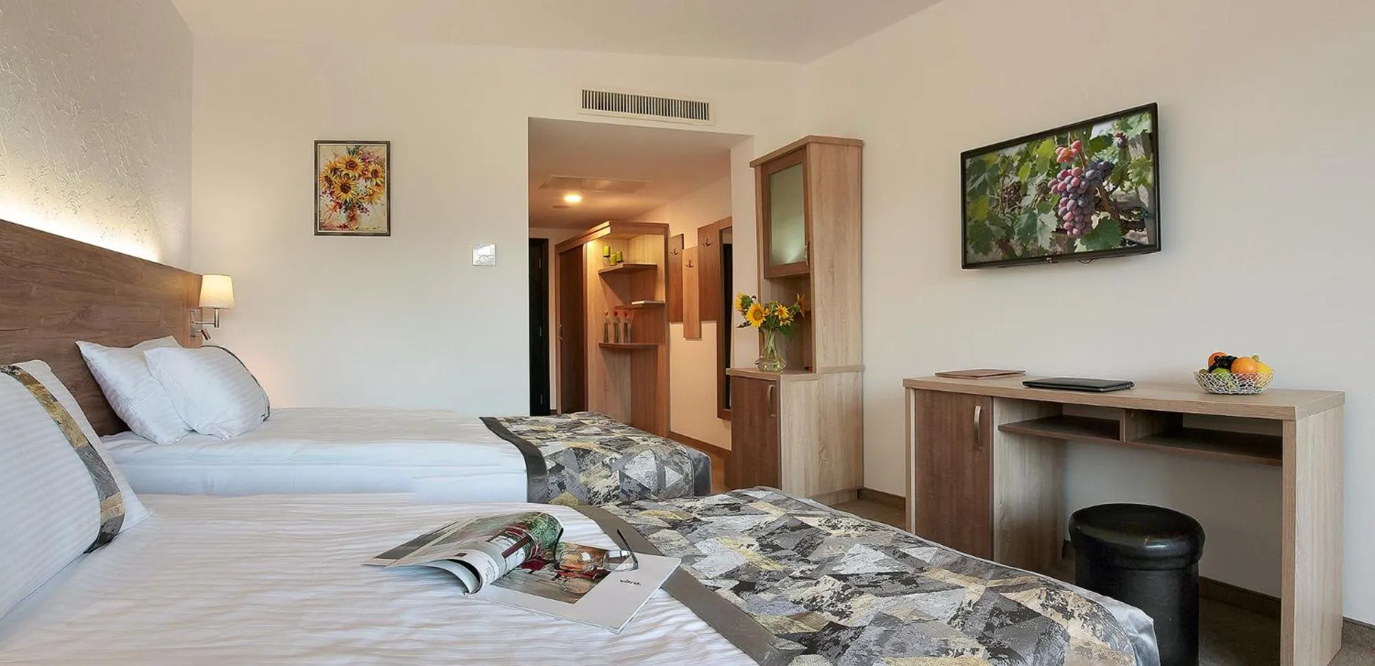 Bed in Wine & Spa Complex Starosel