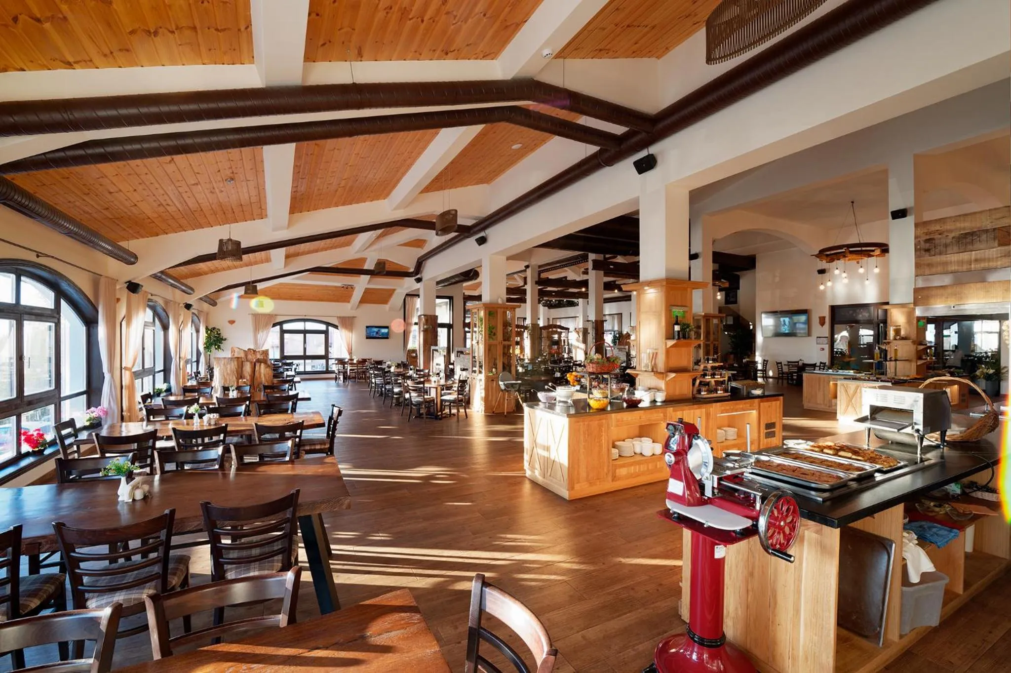 Restaurant/places to eat in Wine & Spa Complex Starosel