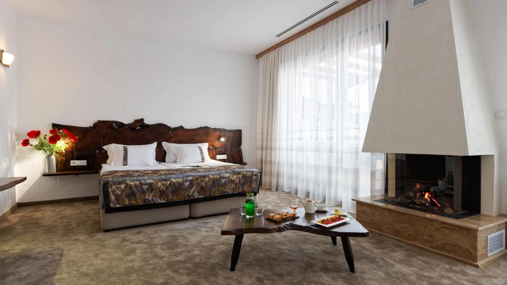 Photo of the whole room, Bed in Wine & Spa Complex Starosel