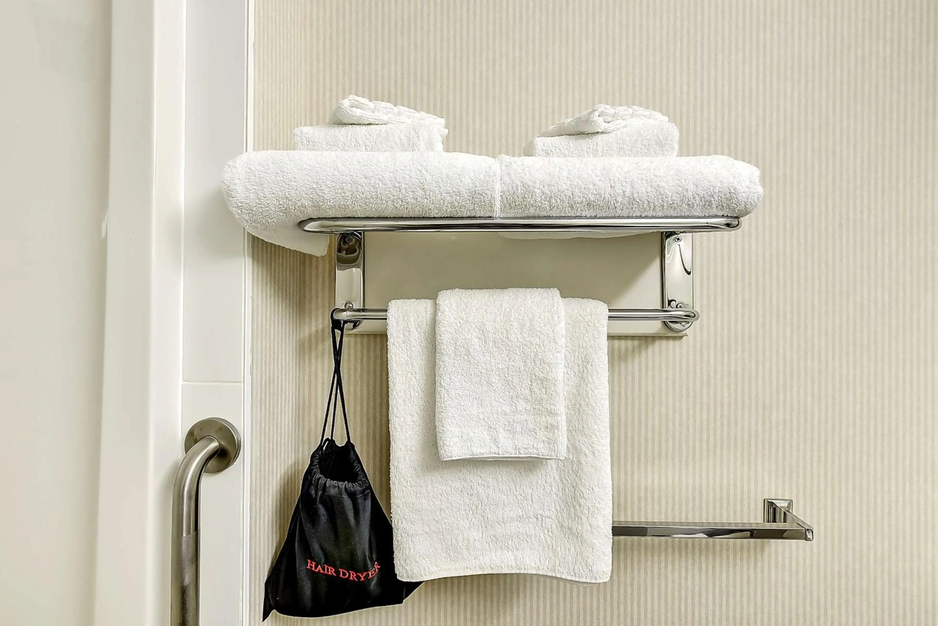 Best Western Plus Osoyoos Hotel & Suites