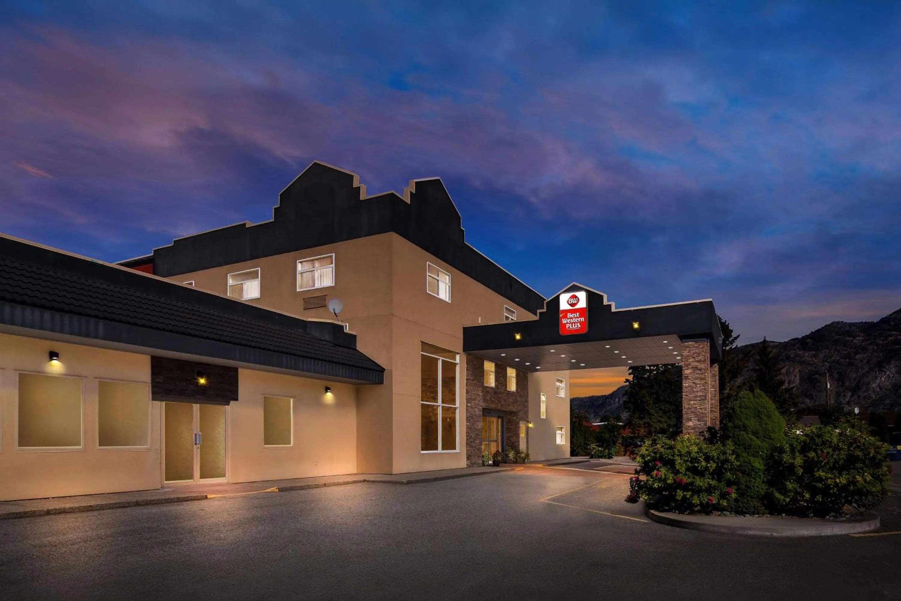Best Western Plus Osoyoos Hotel & Suites
