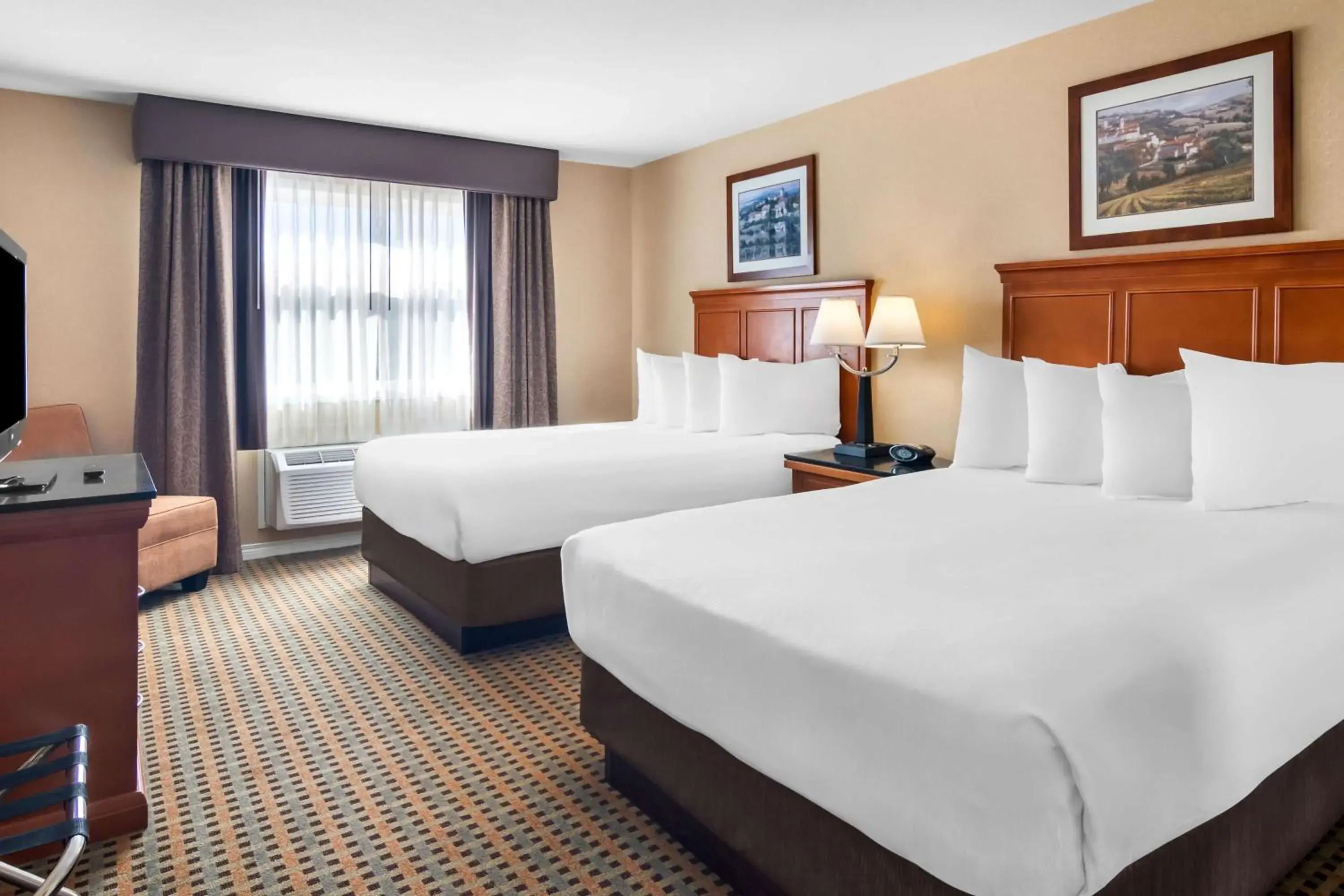 Queen Suite with Queen Beds and Balcony - Non-Smoking in Best Western Plus Osoyoos Hotel & Suites Queen Suite with Queen Beds and Balcony - Non-Smoking in Best Western Plus Osoyoos Hotel & Suites