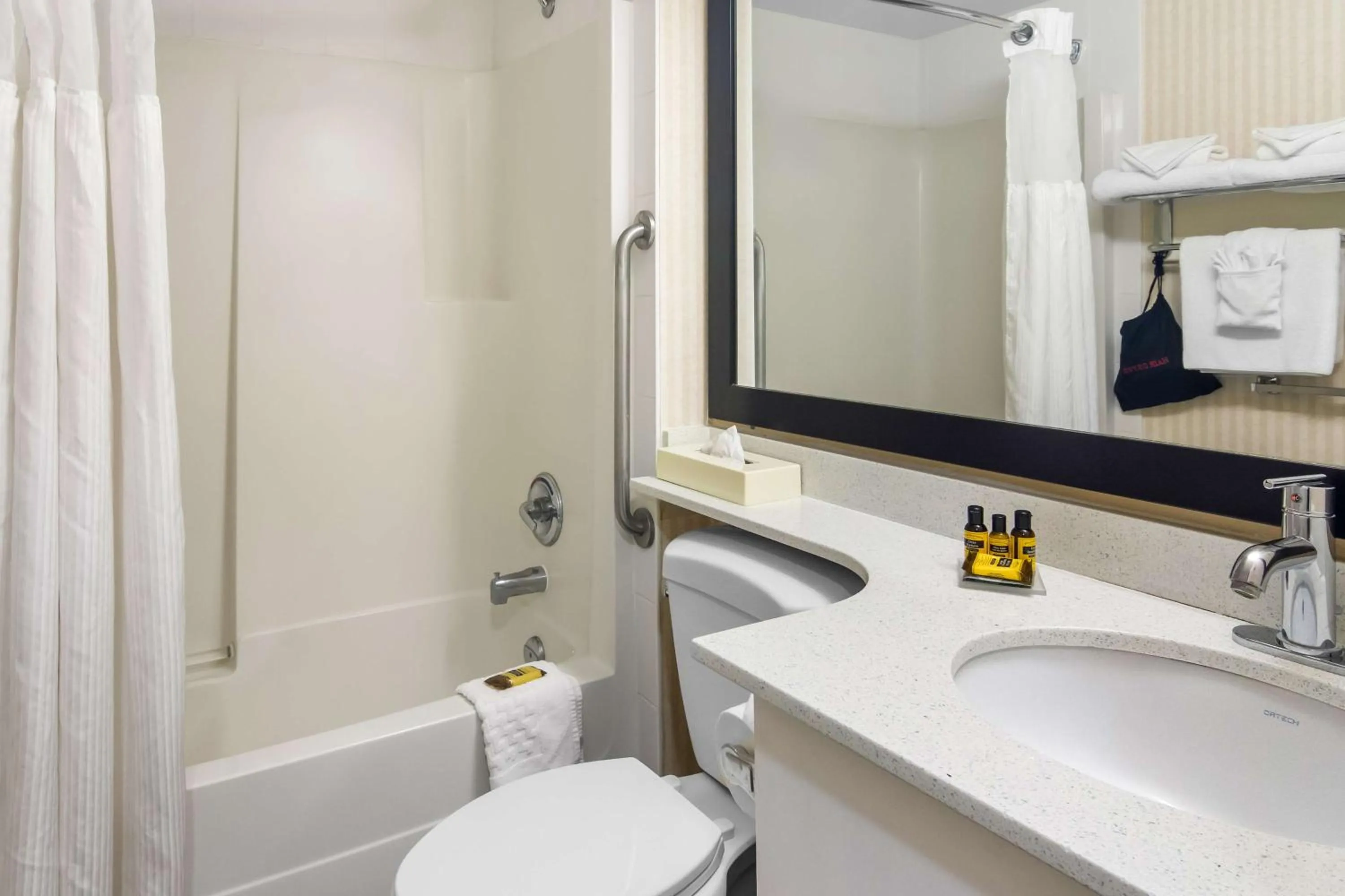 Spa and wellness centre/facilities in Best Western Plus Osoyoos Hotel & Suites