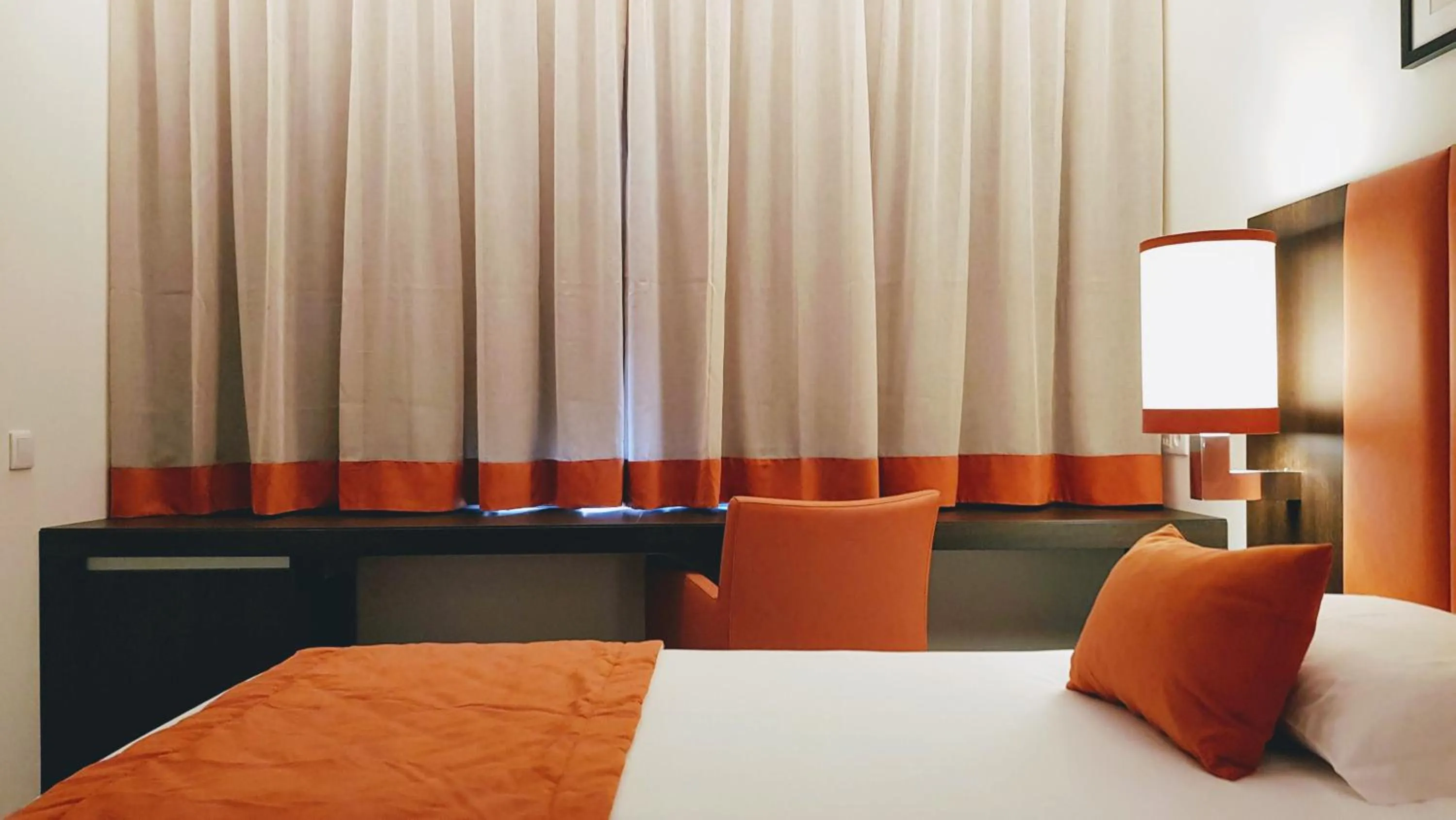 Bed in Porto City Hotel