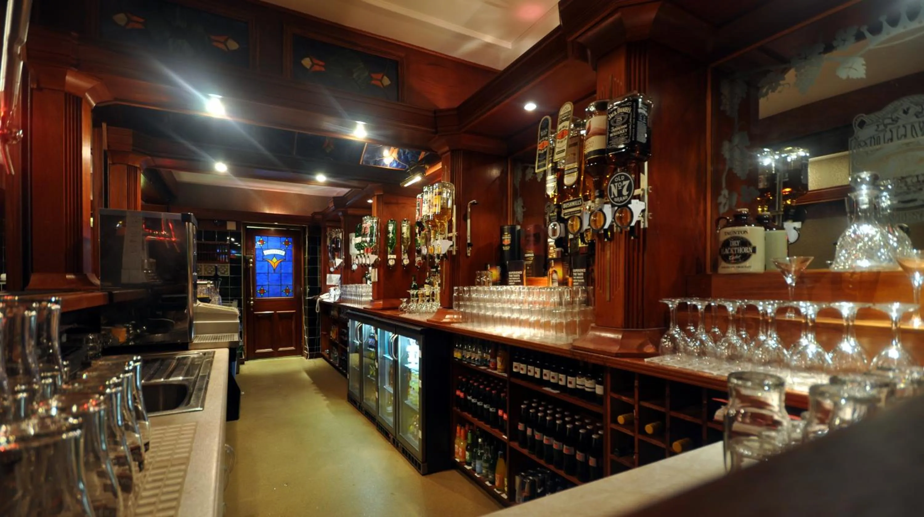 Drinks in Royal Court Hotel