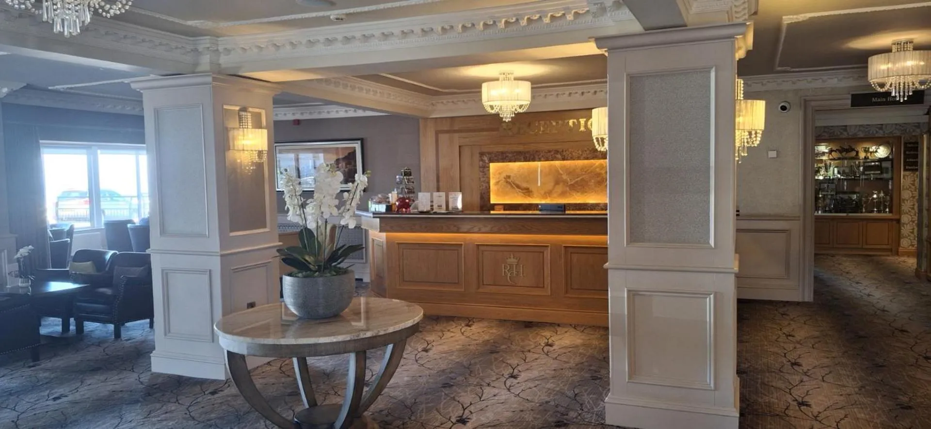 Lobby or reception in Royal Court Hotel