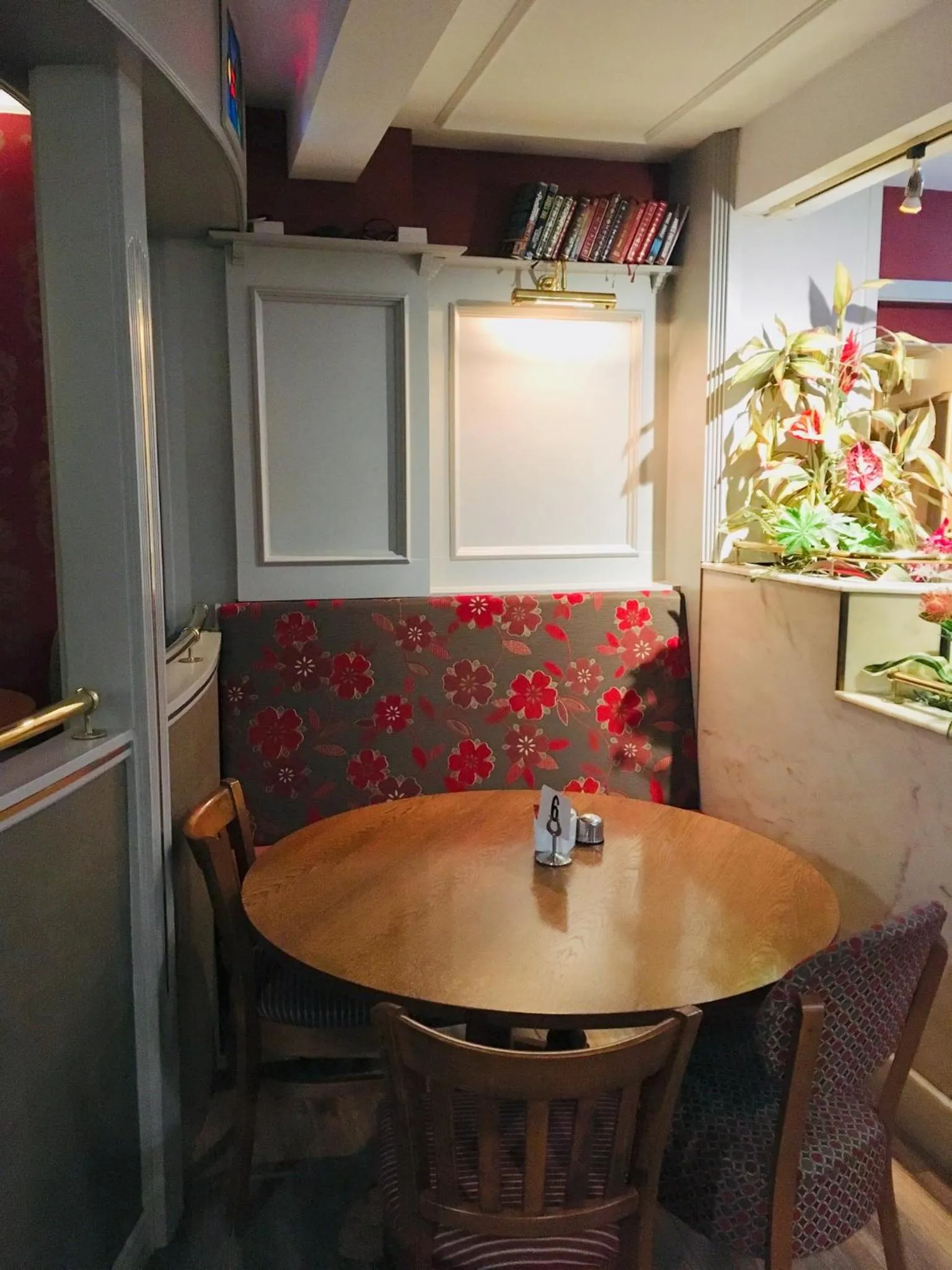 Seating area in Royal Court Hotel