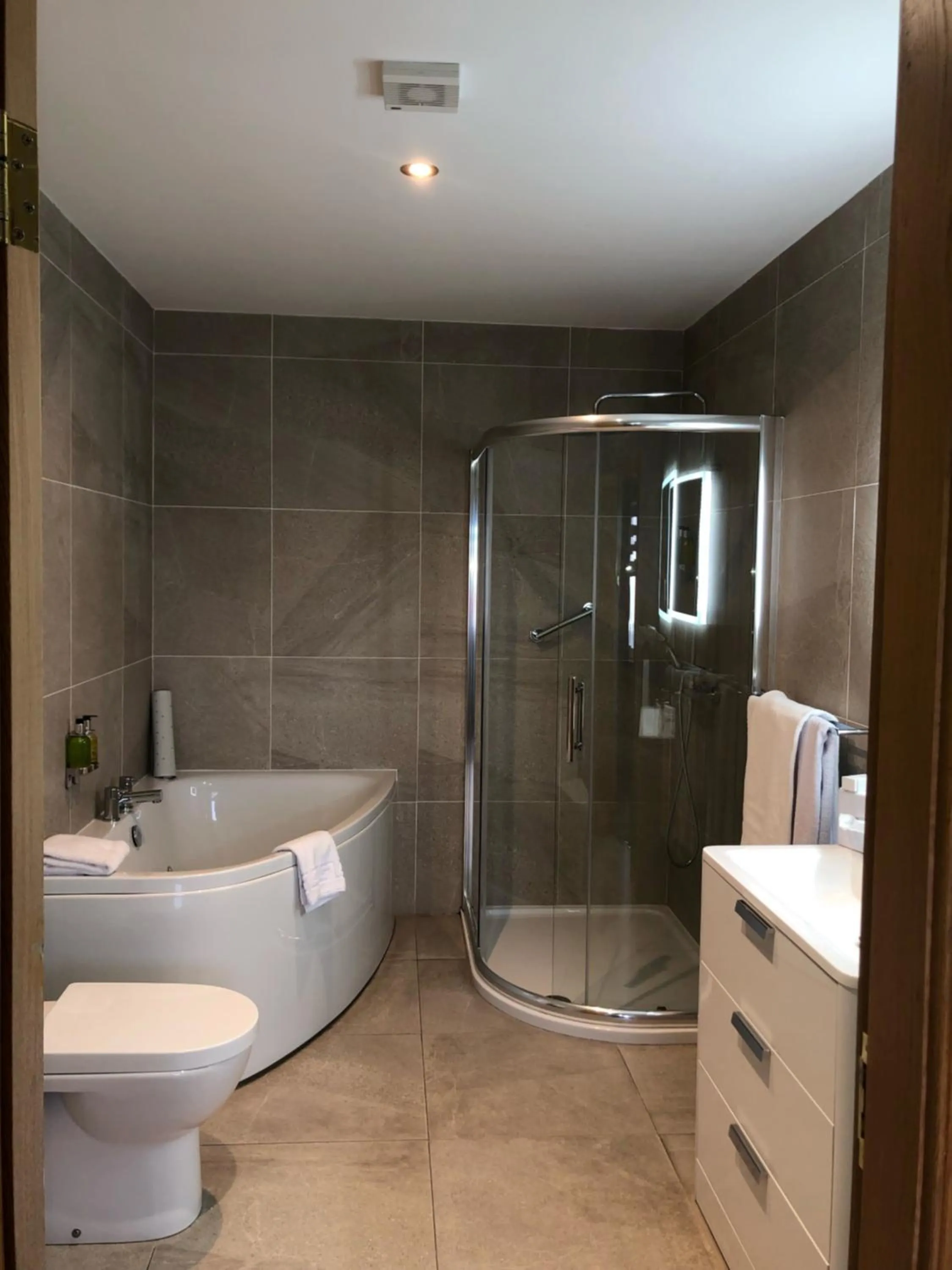 Bathroom in Royal Court Hotel