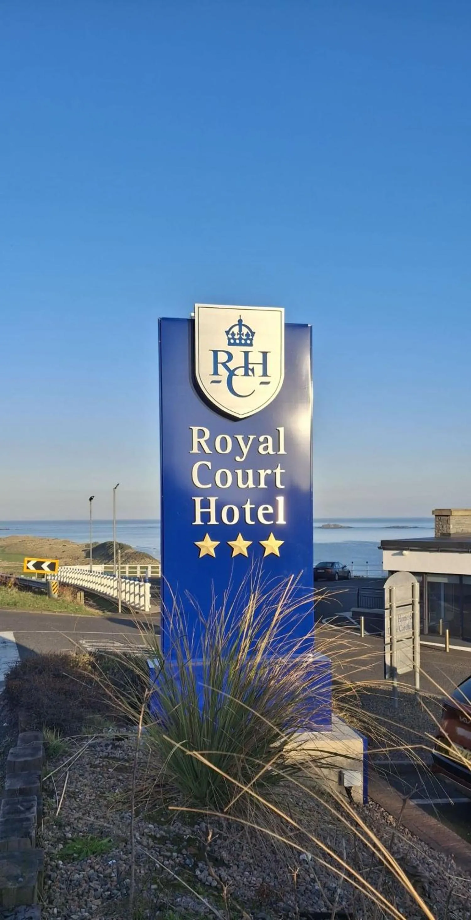 Logo/Certificate/Sign in Royal Court Hotel